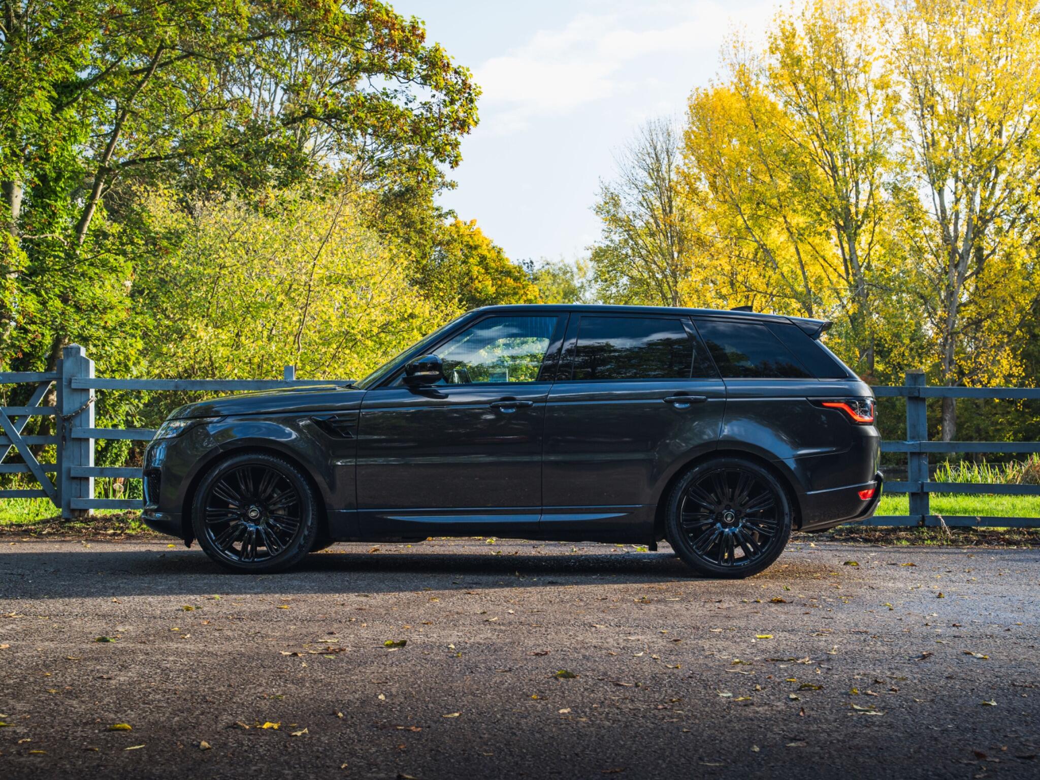 Land Rover Range Rover Sport 3.0 D300 MHEV HSE Dynamic Black Auto 4WD Euro 6 (s/s) 5dr 5dr Automatic 2025