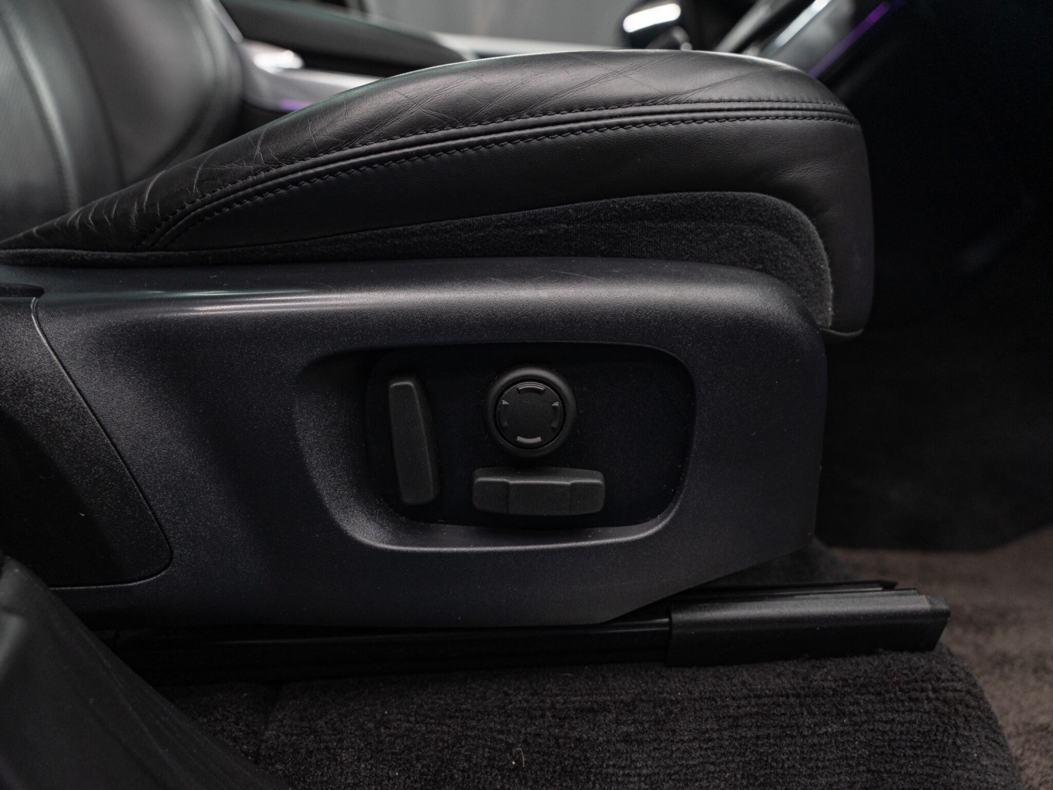 Land Rover Range Rover Sport 3.0 D300 MHEV HSE Dynamic Black Auto 4WD Euro 6 (s/s) 5dr 5dr Automatic 2025