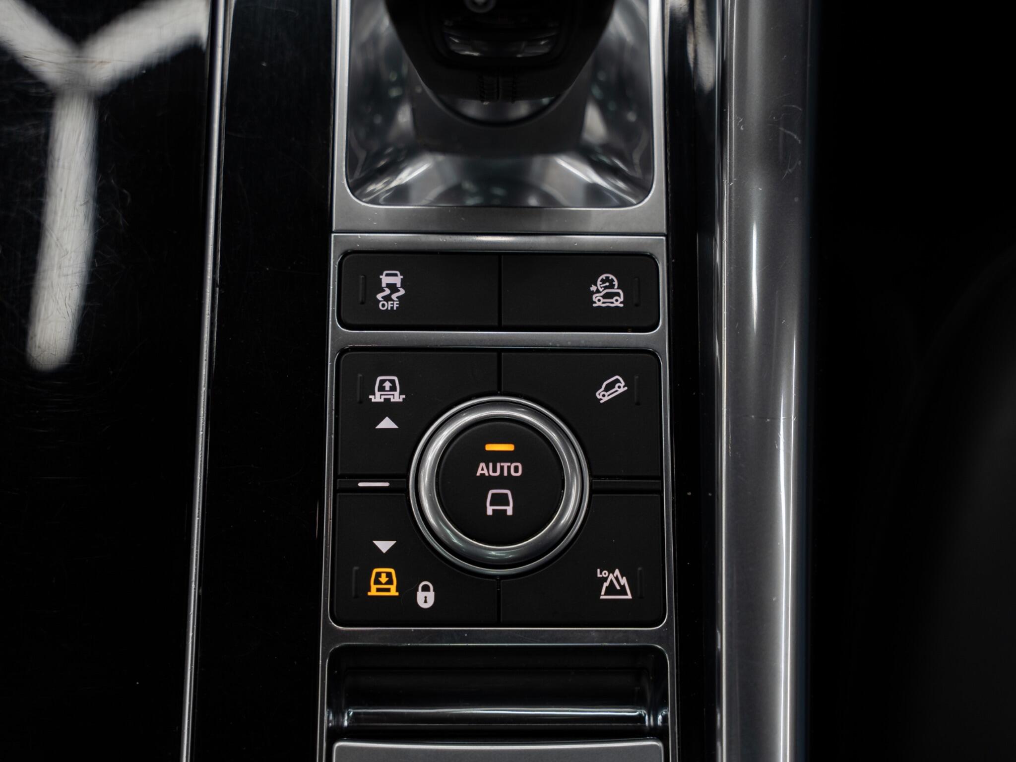 Land Rover Range Rover Sport 3.0 D300 MHEV HSE Dynamic Black Auto 4WD Euro 6 (s/s) 5dr 5dr Automatic 2025