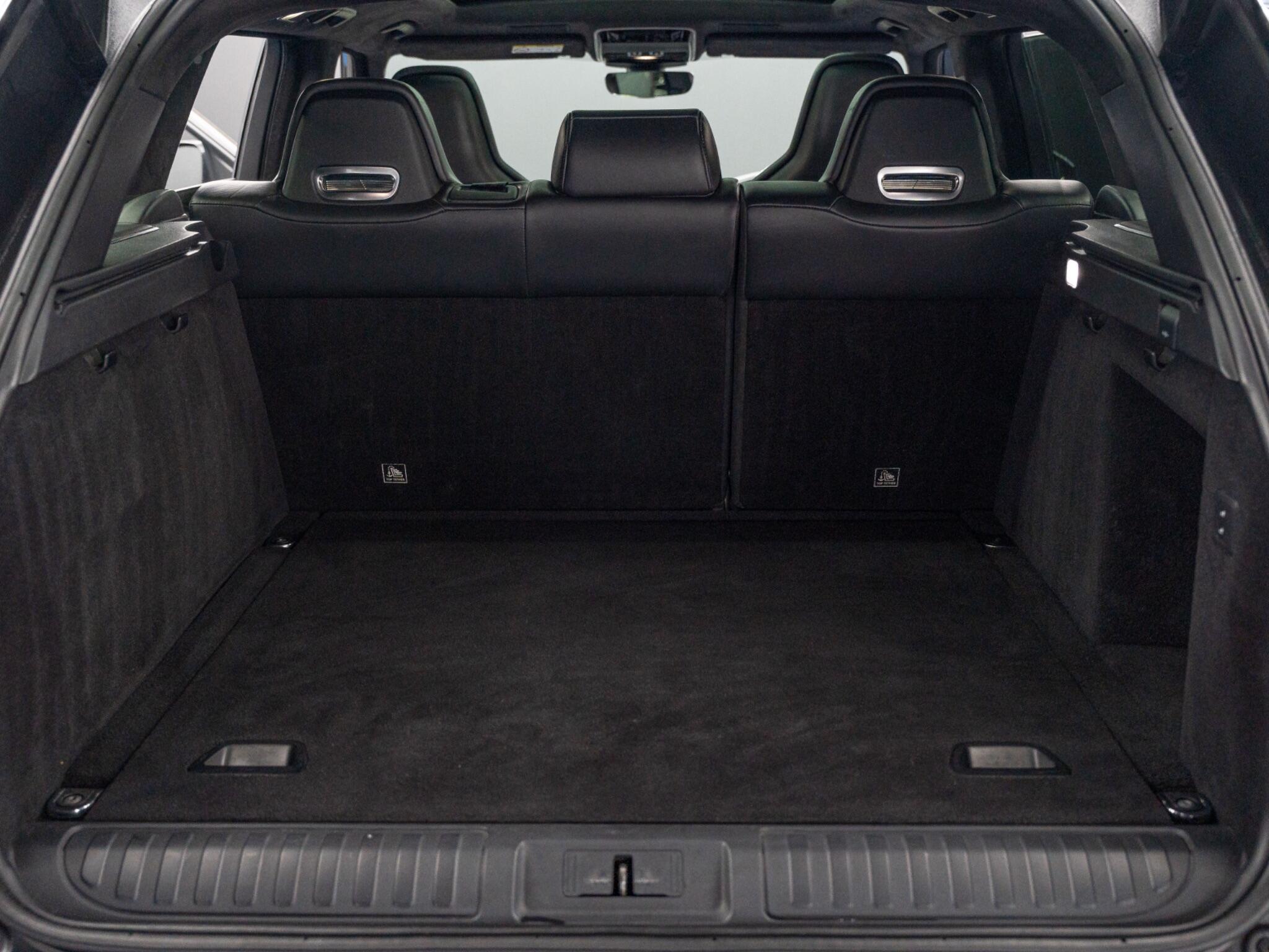 Land Rover Range Rover Sport 5.0 P575 V8 SVR Auto 4WD Euro 6 (s/s) 5dr 5dr Automatic 2025