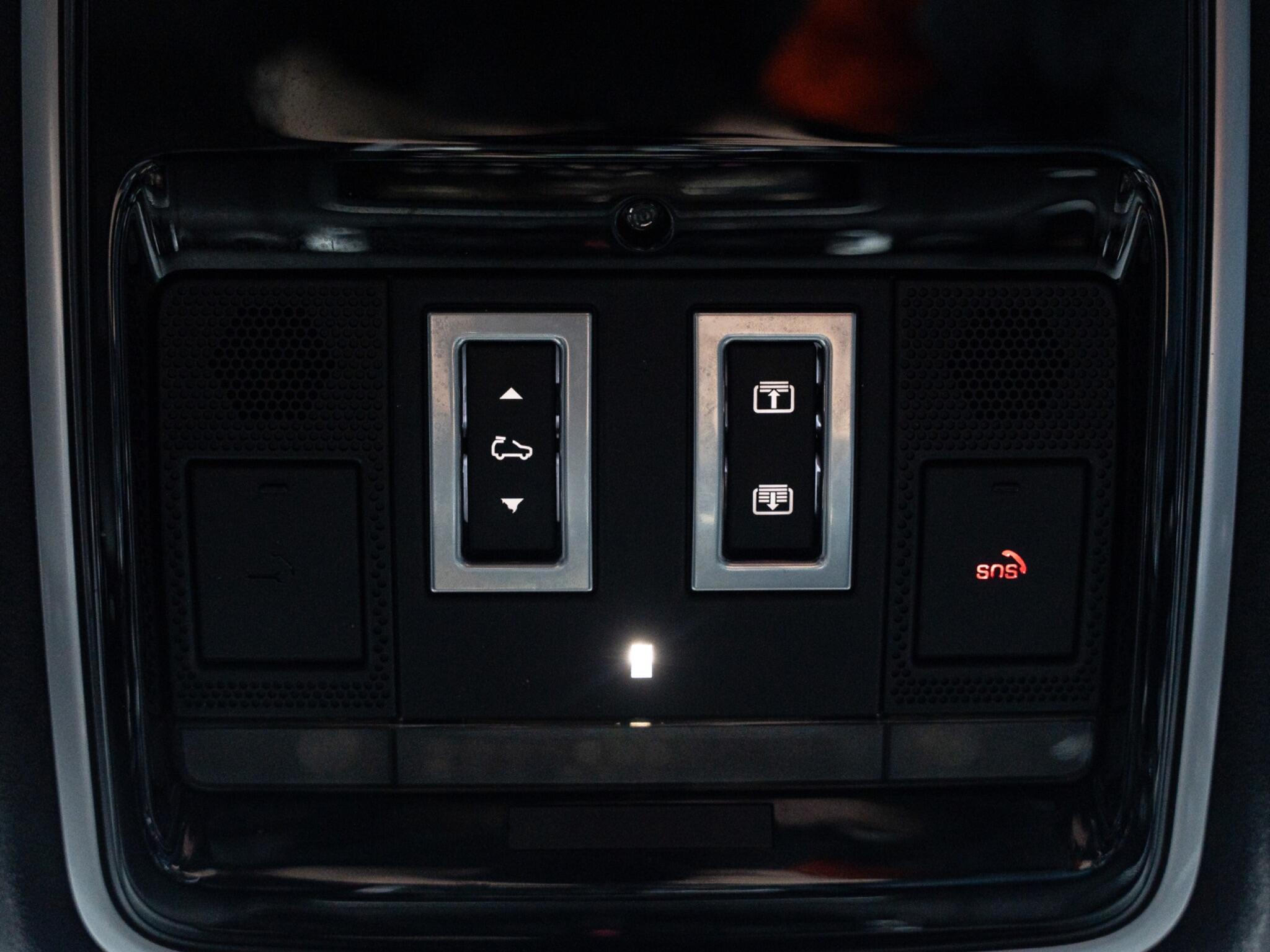 Land Rover Range Rover Sport 5.0 P575 V8 SVR Auto 4WD Euro 6 (s/s) 5dr 5dr Automatic 2025