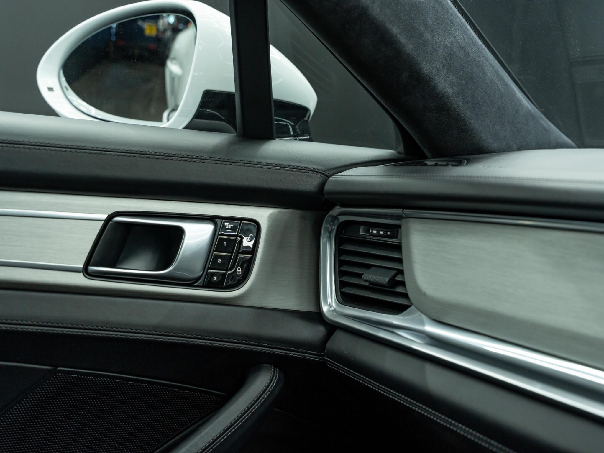 Porsche Panamera 4.0 V8 E-Hybrid 14kWh Turbo S Saloon PDK 4WD Euro 6 (s/s) 5dr 5dr Automatic 2026