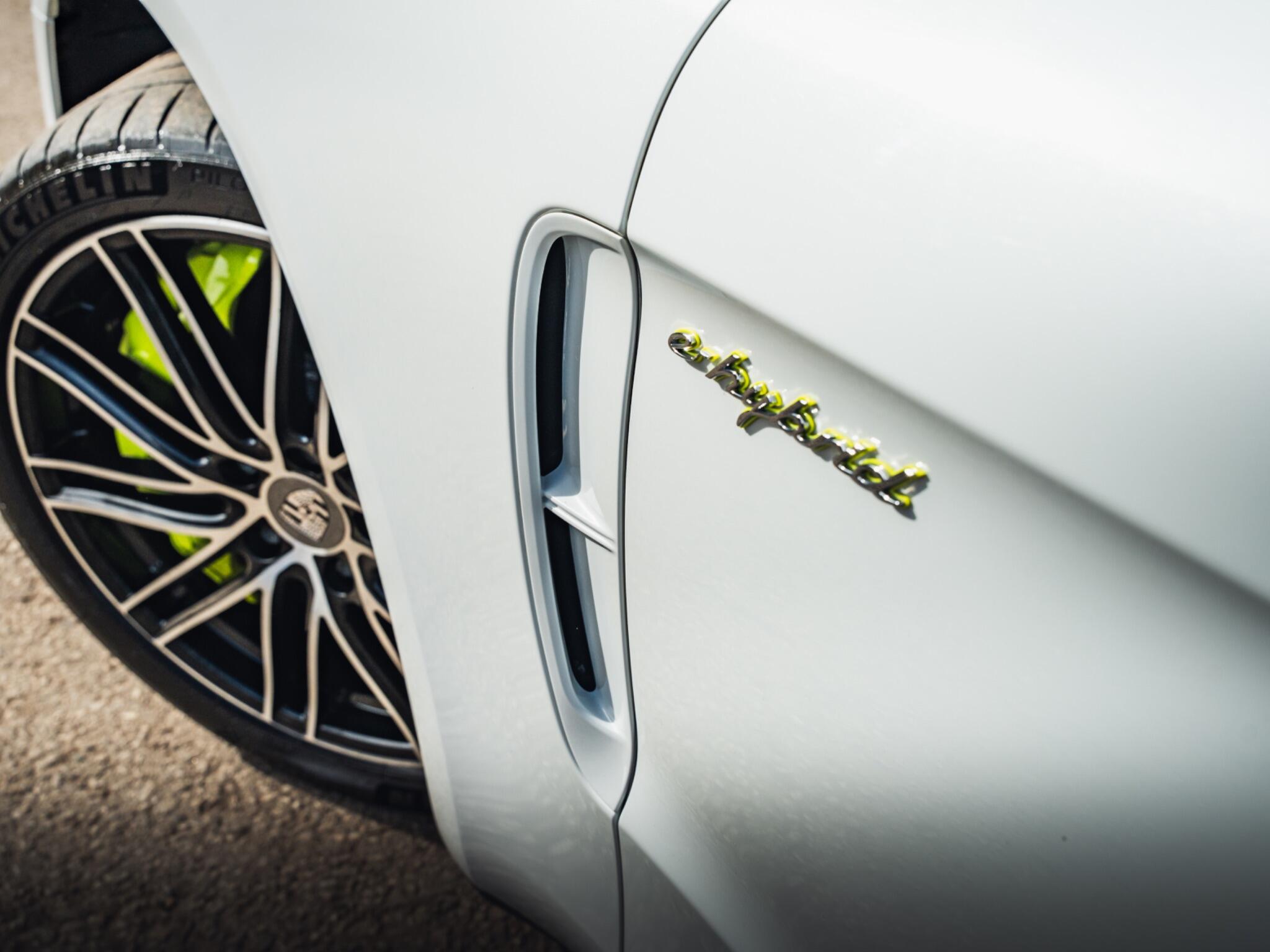 Porsche Panamera 4.0 V8 E-Hybrid 14kWh Turbo S Saloon PDK 4WD Euro 6 (s/s) 5dr 5dr Automatic 2026