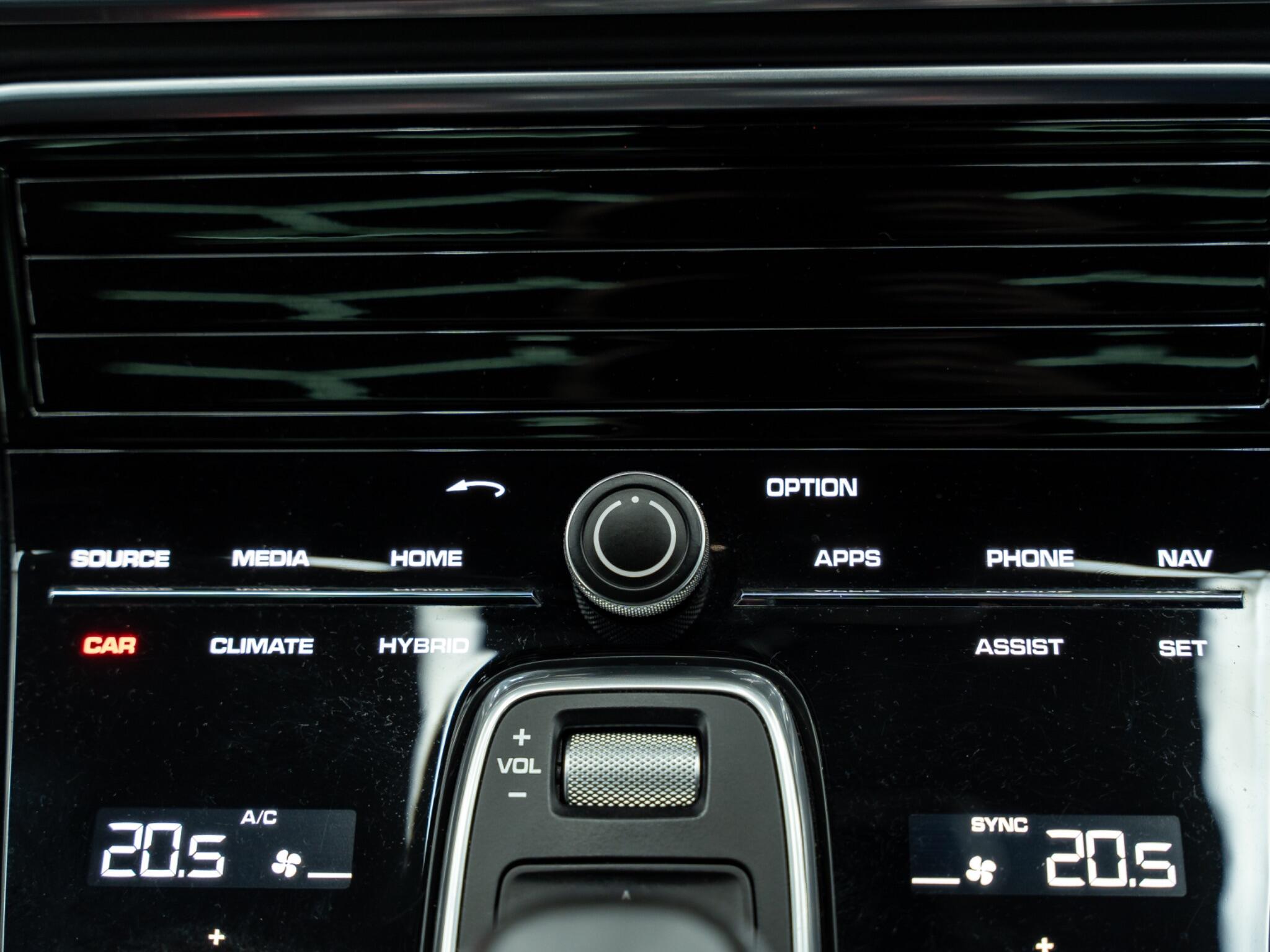 Porsche Panamera 4.0 V8 E-Hybrid 14kWh Turbo S Saloon PDK 4WD Euro 6 (s/s) 5dr 5dr Automatic 2026