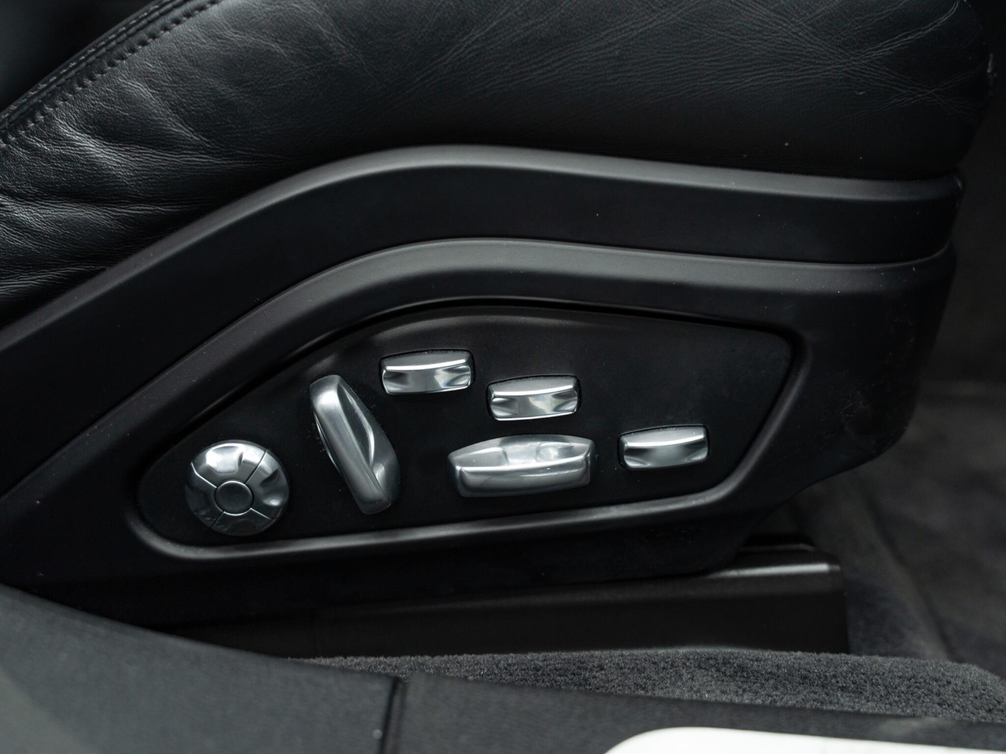 Porsche Panamera 4.0 V8 E-Hybrid 14kWh Turbo S Saloon PDK 4WD Euro 6 (s/s) 5dr 5dr Automatic 2026