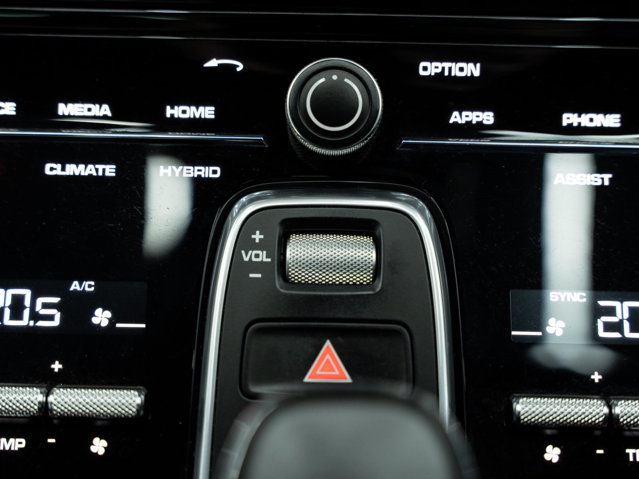 Porsche Panamera 4.0 V8 E-Hybrid 14kWh Turbo S Saloon PDK 4WD Euro 6 (s/s) 5dr 5dr Automatic 2026