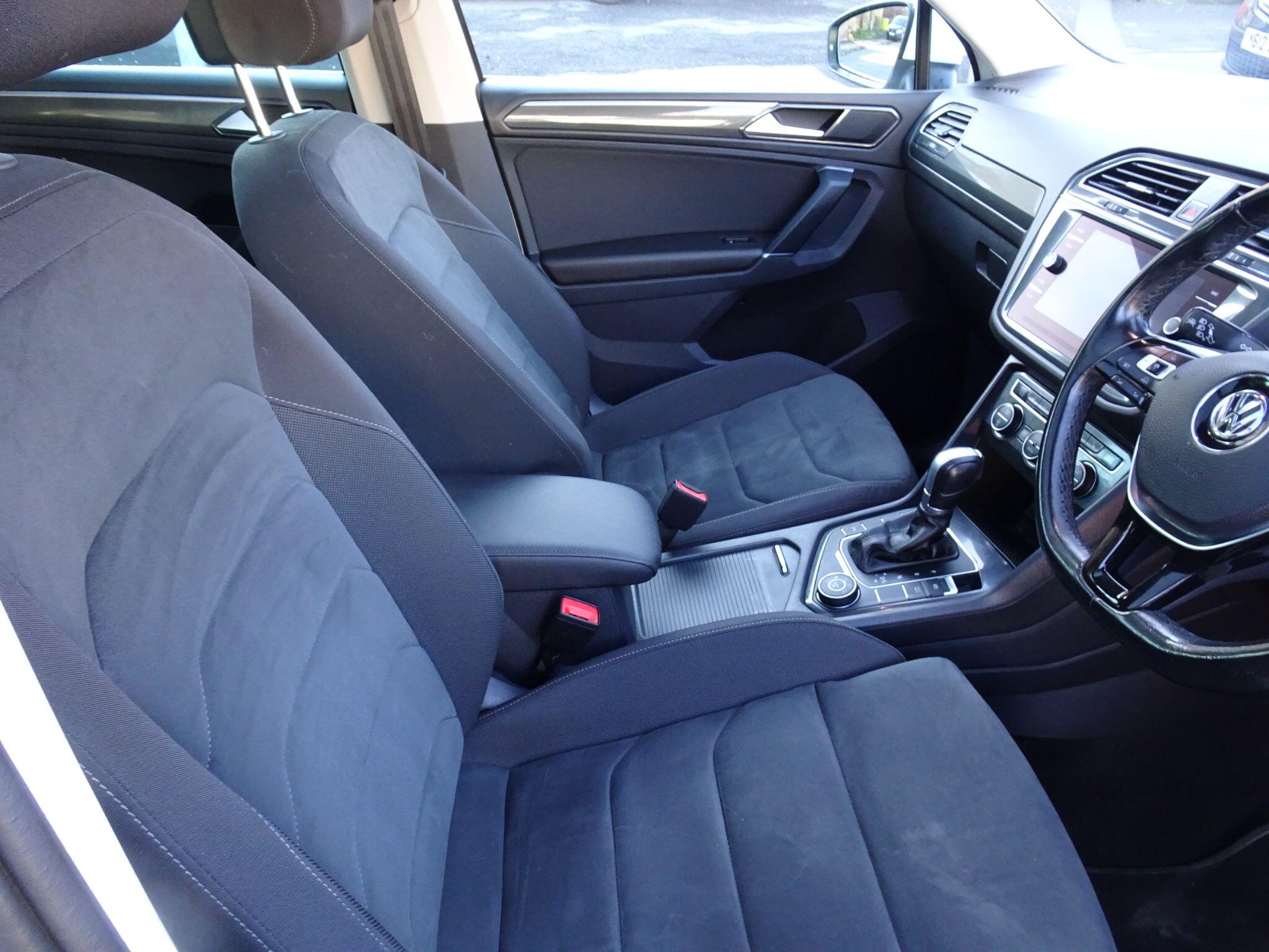 Volkswagen Tiguan 2.0 TDI SEL DSG 4Motion Euro 6 (s/s) 5dr 5dr Automatic 2018