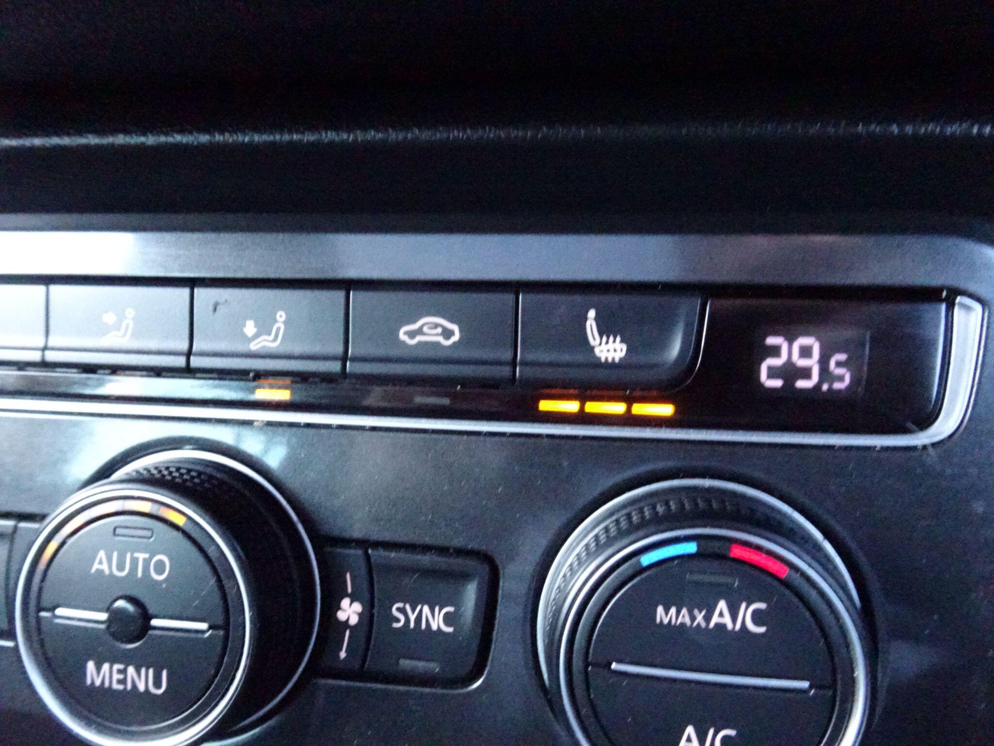 Volkswagen Tiguan 2.0 TDI SEL DSG 4Motion Euro 6 (s/s) 5dr 5dr Automatic 2018