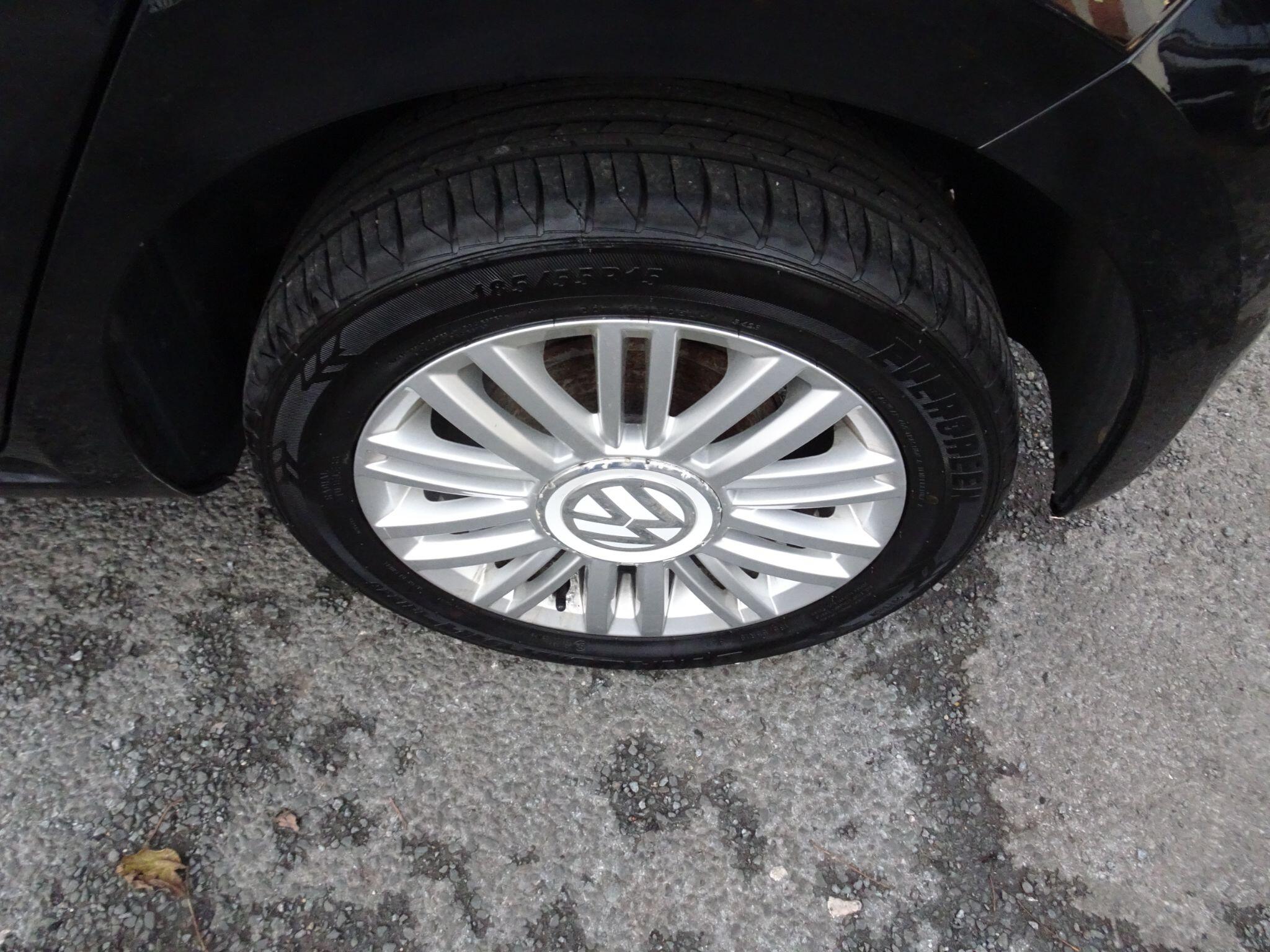 Volkswagen up! 1.0 Move up! Euro 6 5dr 5dr Manual 2017