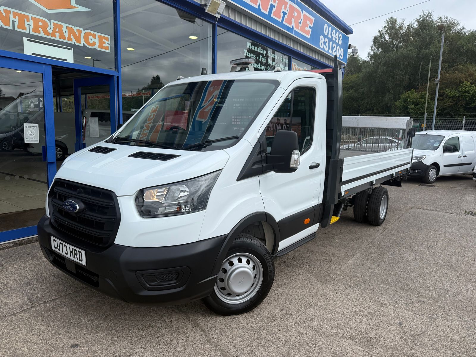 Used Ford Transit 2 0 350 EcoBlue HDT Leader Dropside Flatbed 2dr Used Ford Transit 2 0 350 EcoBlue HDT Leader Dropside Flatbed 2dr