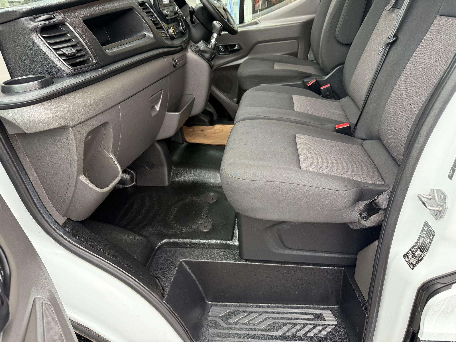 2020 Ford Transit 2.0L Diesel Manual - 116k Miles - Thumbnail 12