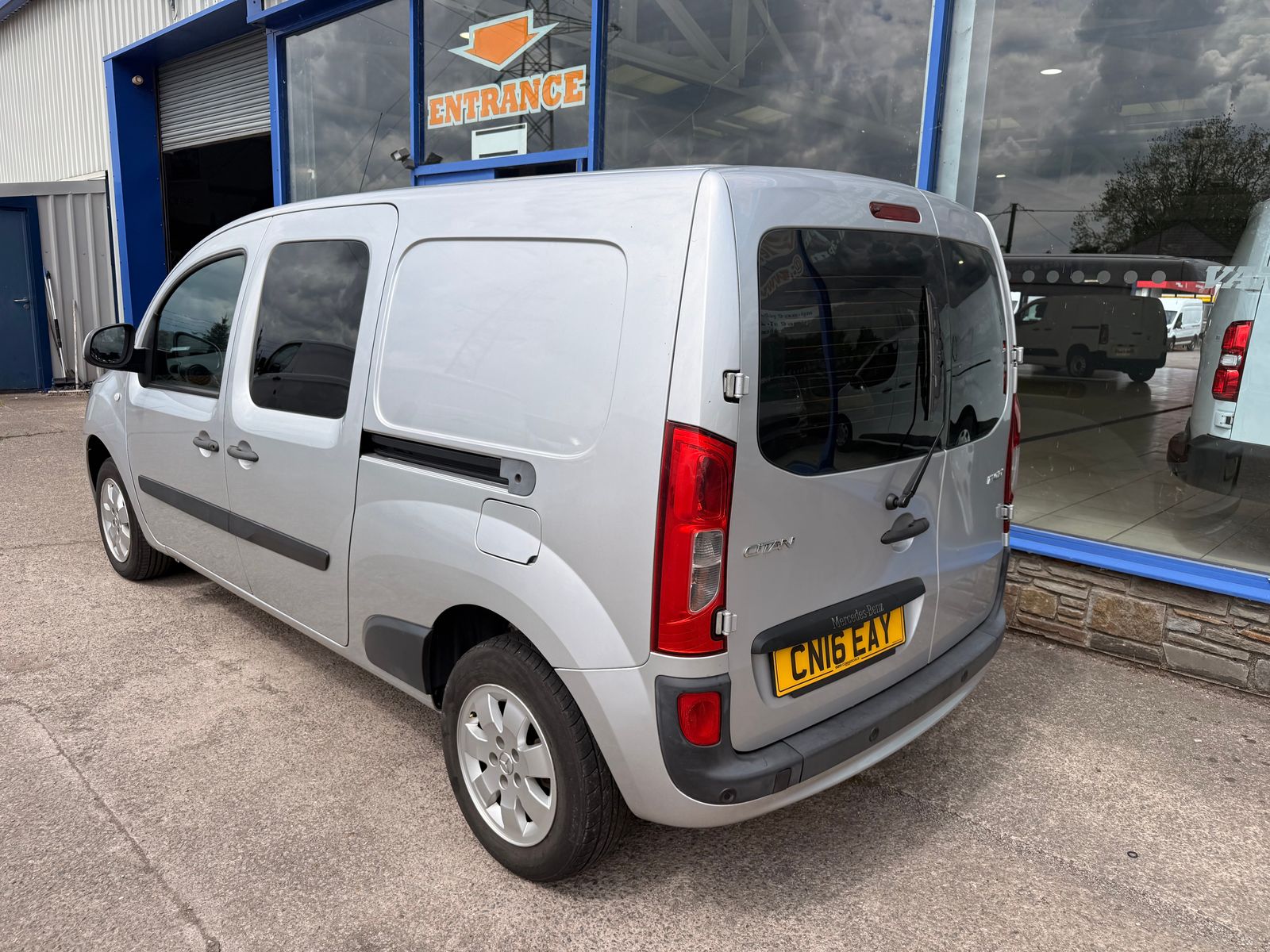 2016 Mercedes-Benz Citan 1.5 111 CDI Crew Van Double Cab 6dr Diesel Manual L3 Euro 5 110 ps, exterior view 4