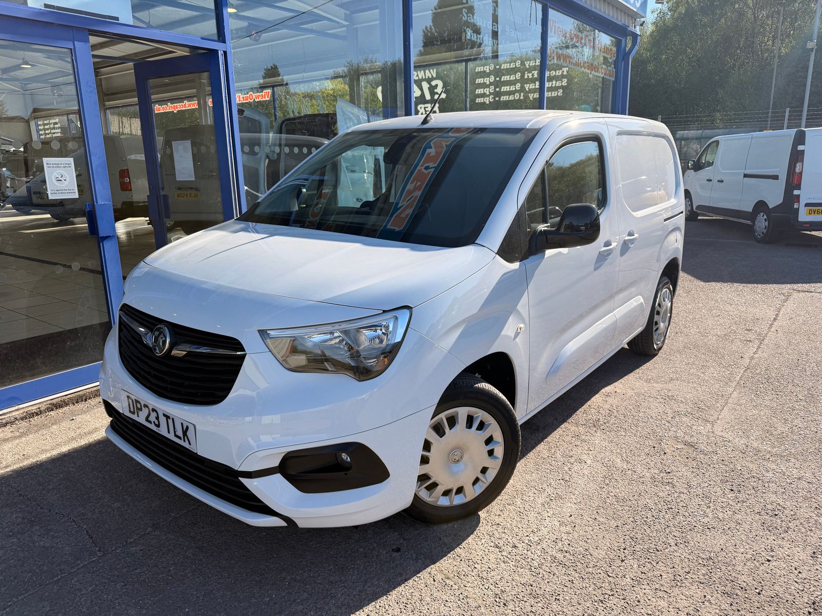2023 Vauxhall Combo 1.5 Turbo D 2300 Pro Panel Van 5dr Diesel Manual L1 H1 Euro 6 100 ps for sale, exterior front view