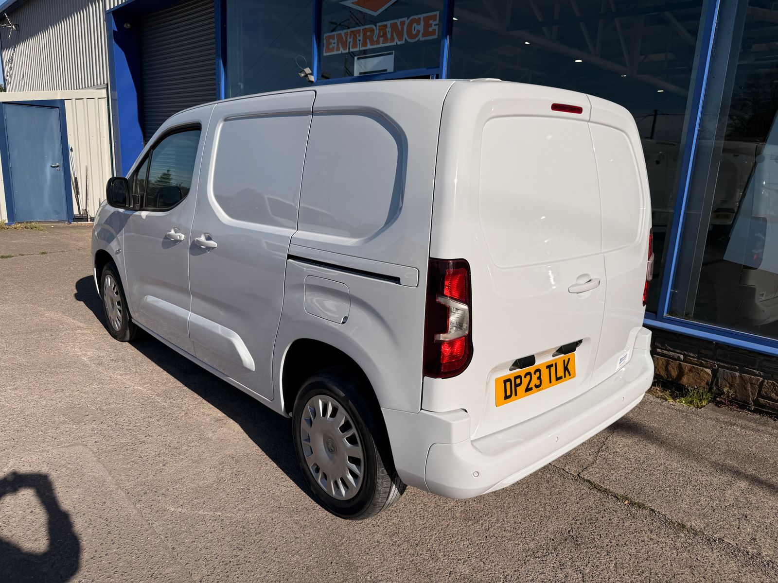 2023 Vauxhall Combo 1.5 Turbo D 2300 Pro Panel Van 5dr Diesel Manual L1 H1 Euro 6 100 ps, exterior view 4