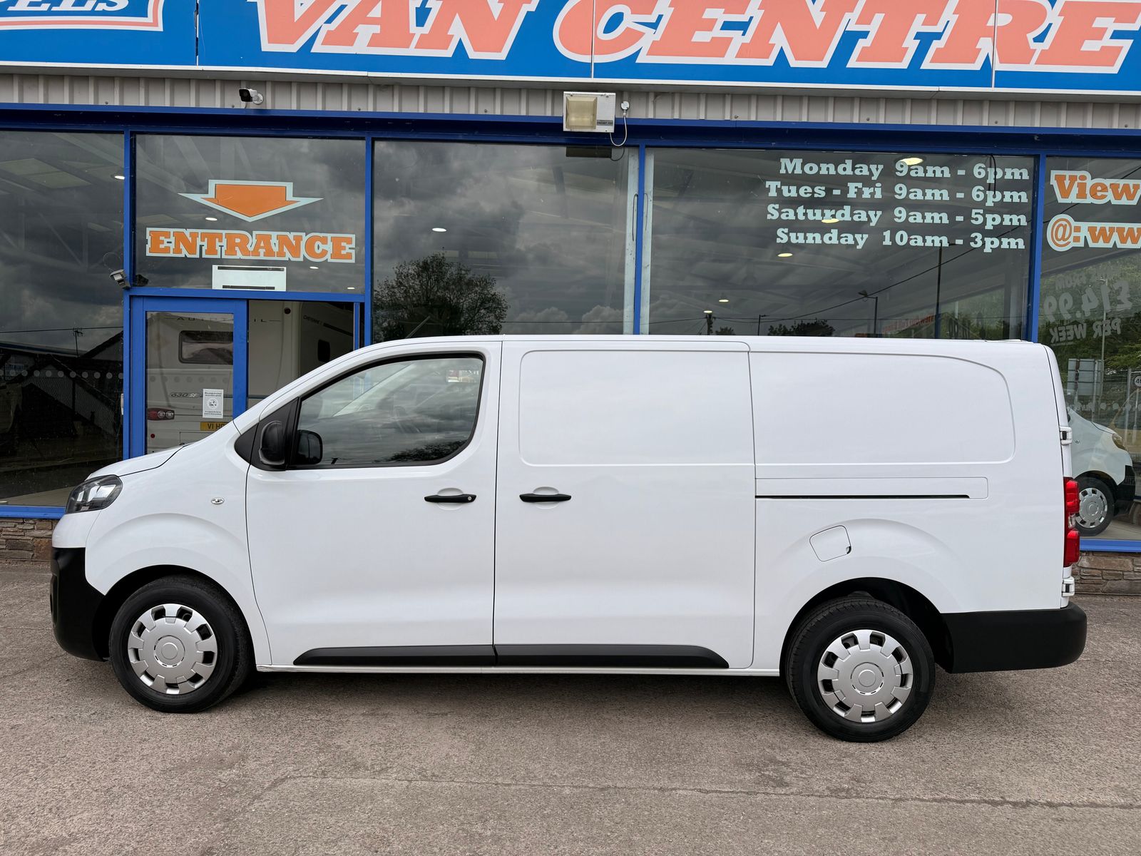 2023 Vauxhall Vivaro 1.5 Turbo D 2900 Prime Panel Van 6dr Diesel Manual L2 H1 Euro 6 100 ps, exterior view 3