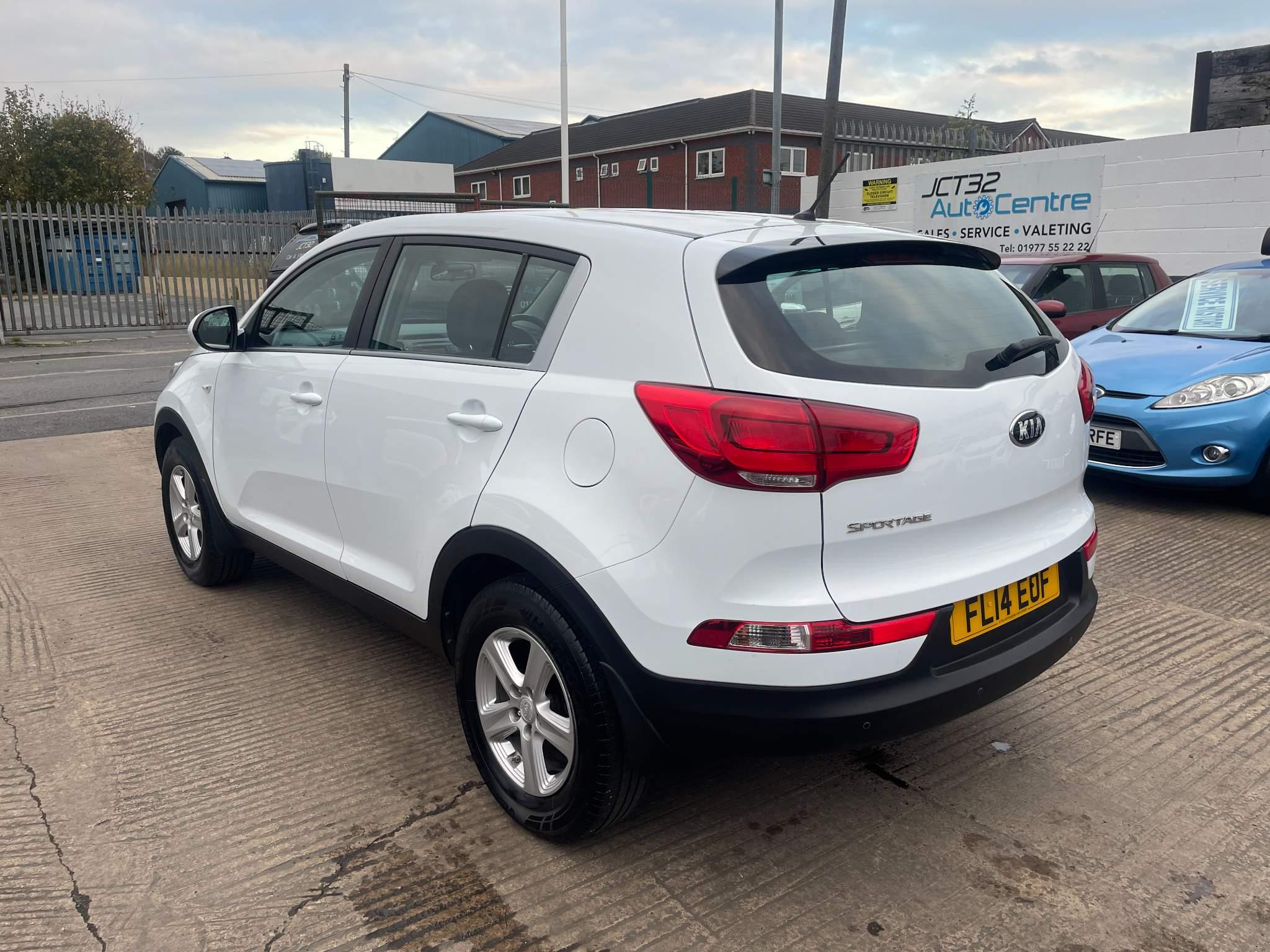 Kia Sportage 1.6 GDi 1 2WD Euro 5 5dr 5dr Manual 2014