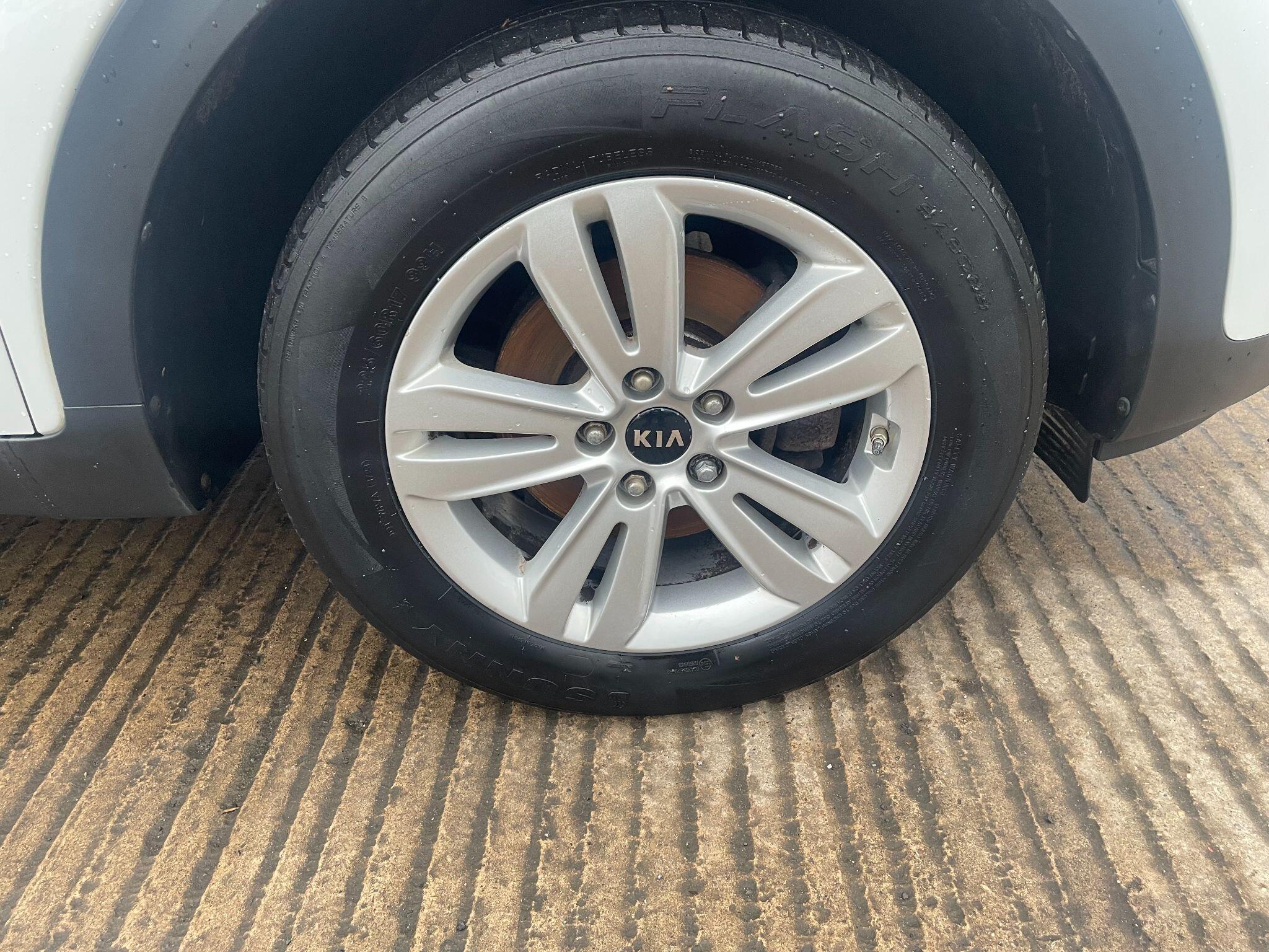 Kia Sportage 1.6 GDi 2 Euro 6 (s/s) 5dr 5dr Manual 2016