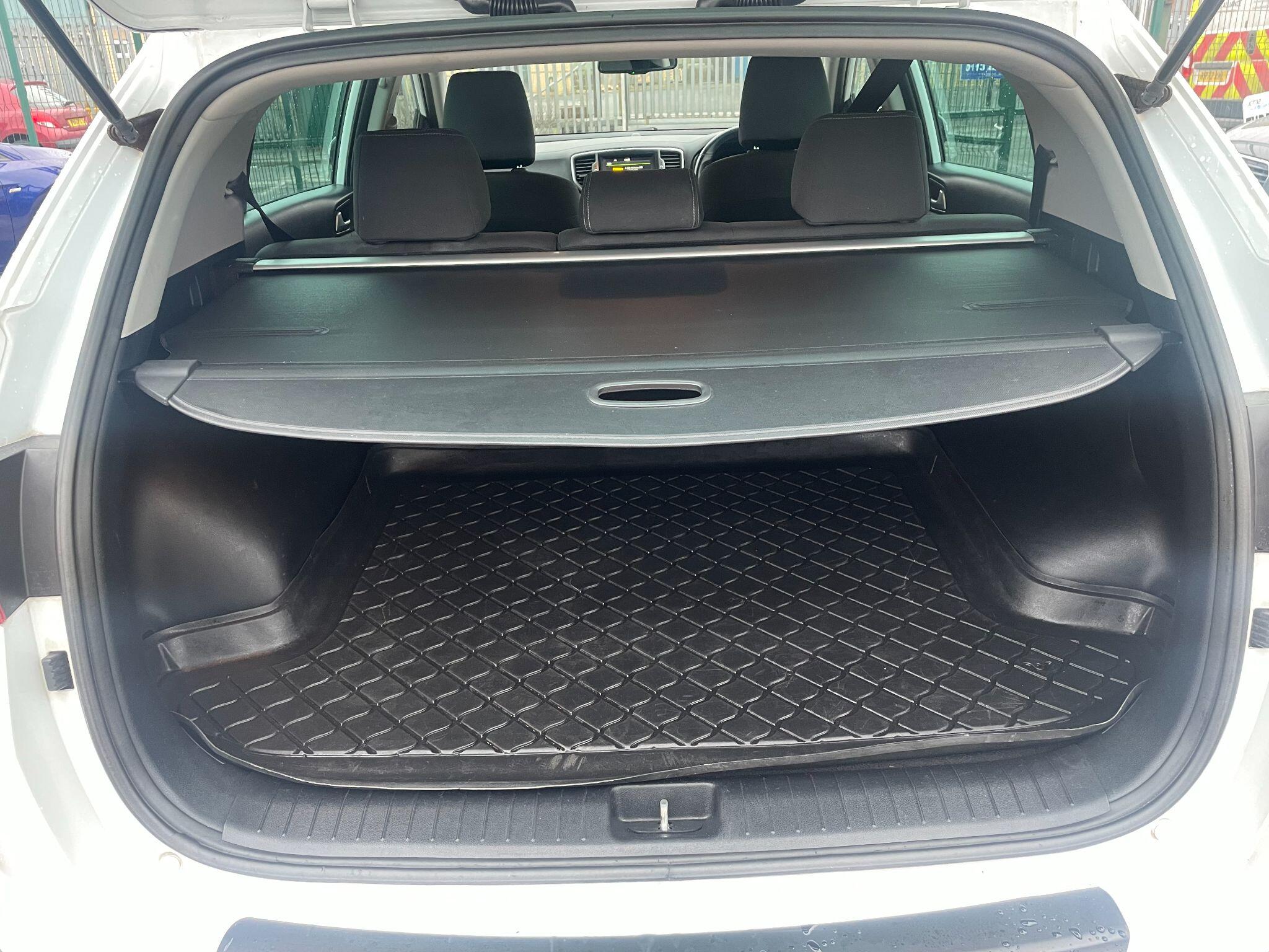 Kia Sportage 1.6 GDi 2 Euro 6 (s/s) 5dr 5dr Manual 2016