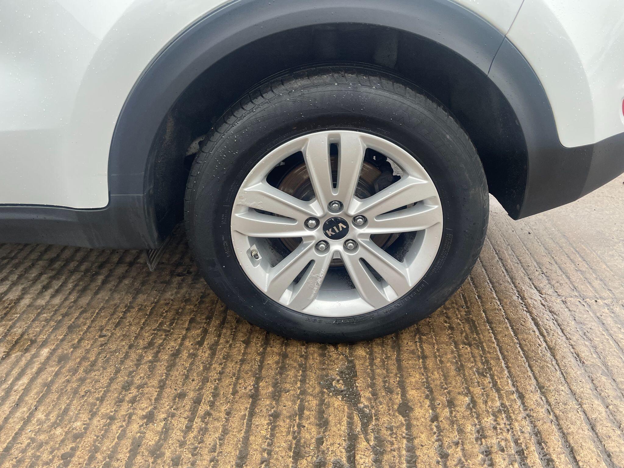 Kia Sportage 1.6 GDi 2 Euro 6 (s/s) 5dr 5dr Manual 2016