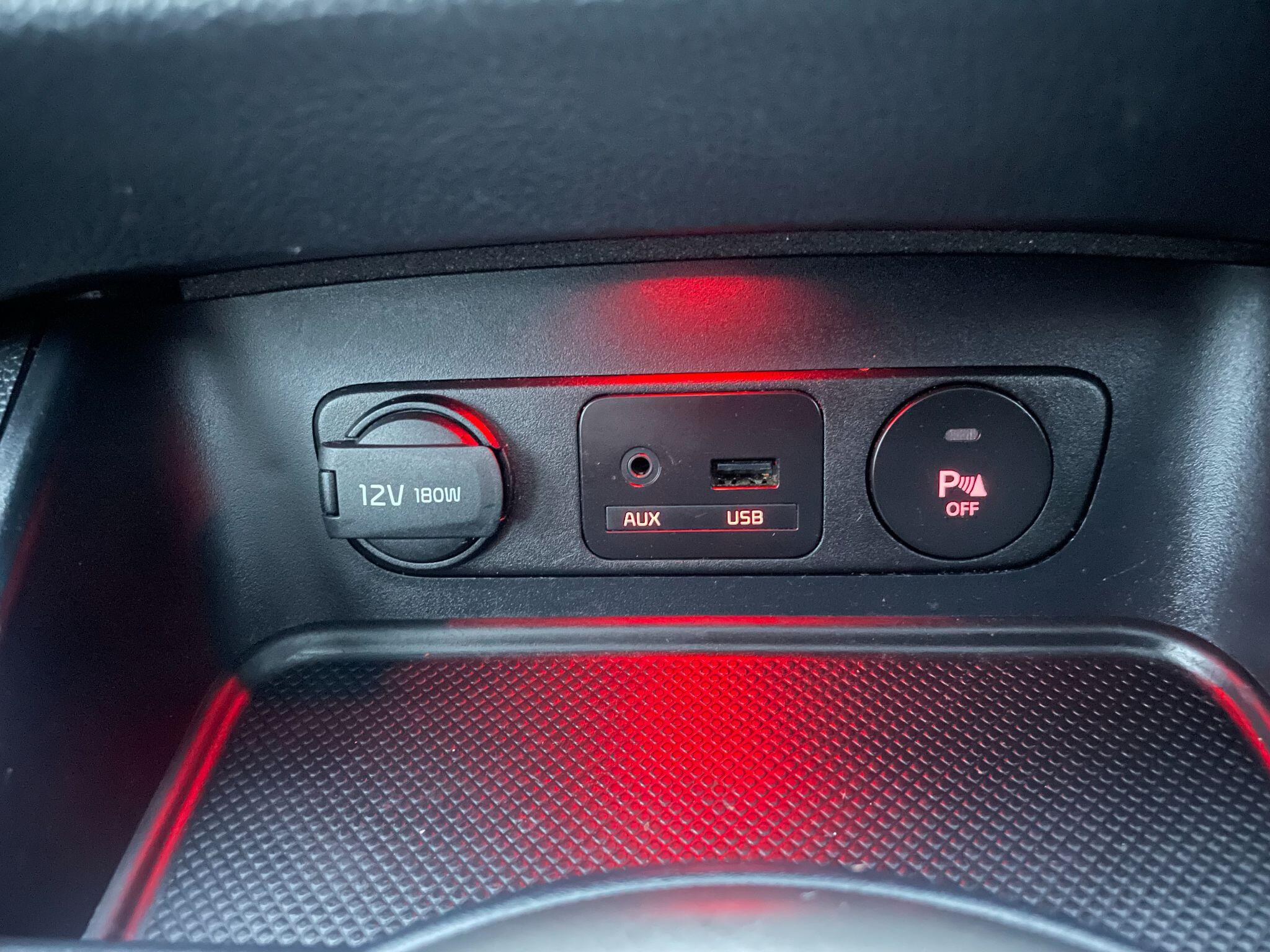 Kia Sportage 1.7 CRDi EcoDynamics 3 2WD Euro 5 (s/s) 5dr 5dr Manual 2014