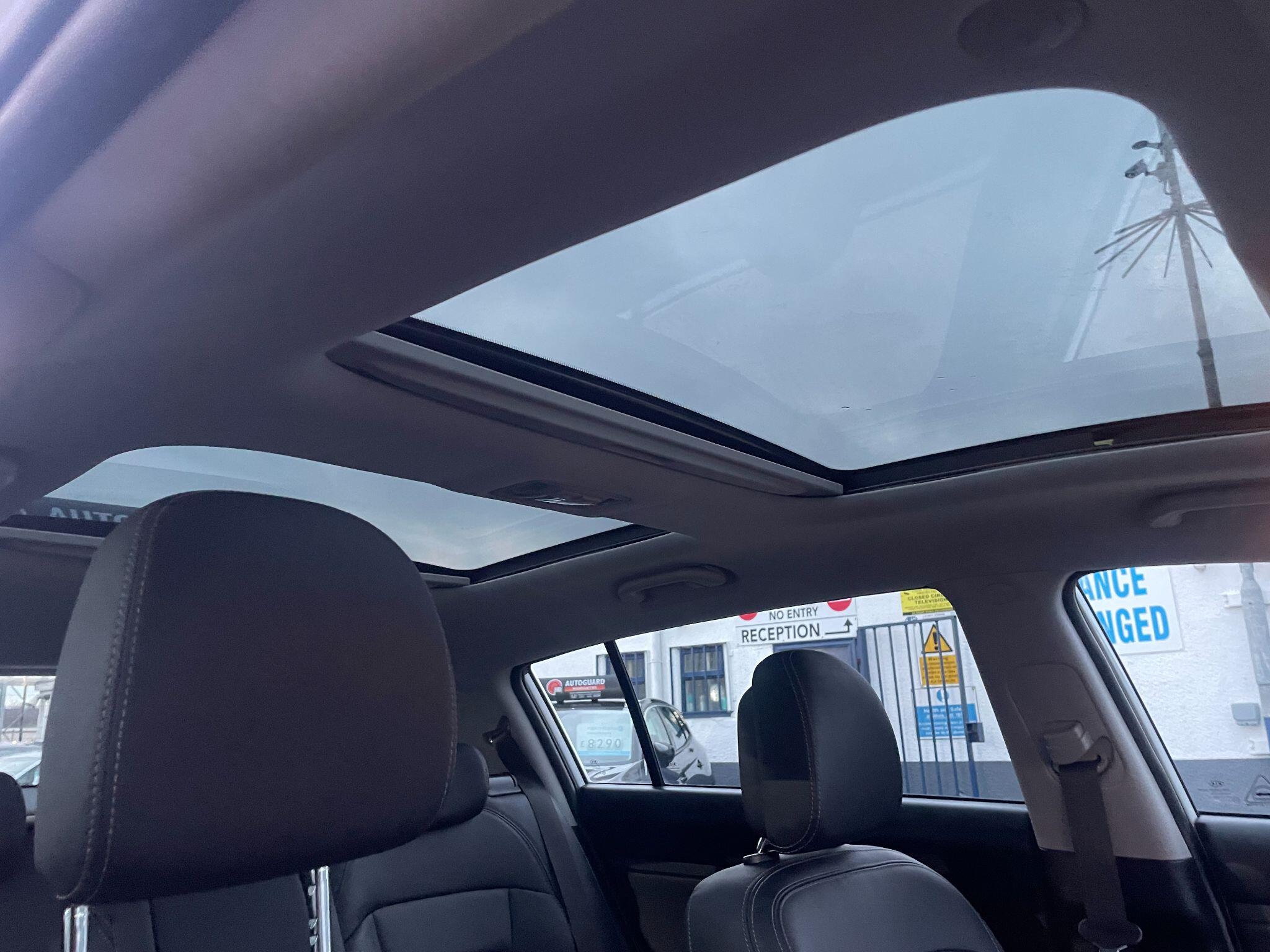 Kia Sportage 1.7 CRDi EcoDynamics 3 2WD Euro 5 (s/s) 5dr 5dr Manual 2014