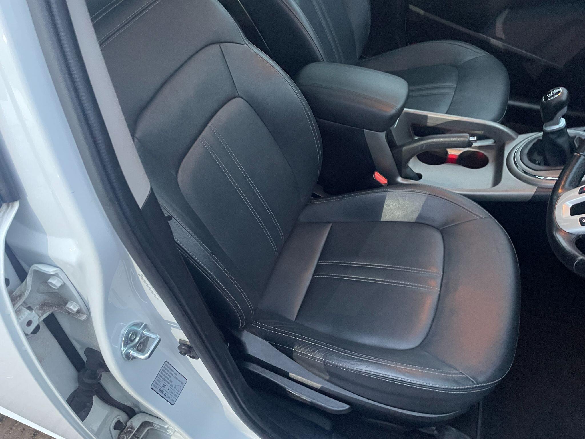 Kia Sportage 1.7 CRDi EcoDynamics 3 2WD Euro 5 (s/s) 5dr 5dr Manual 2014