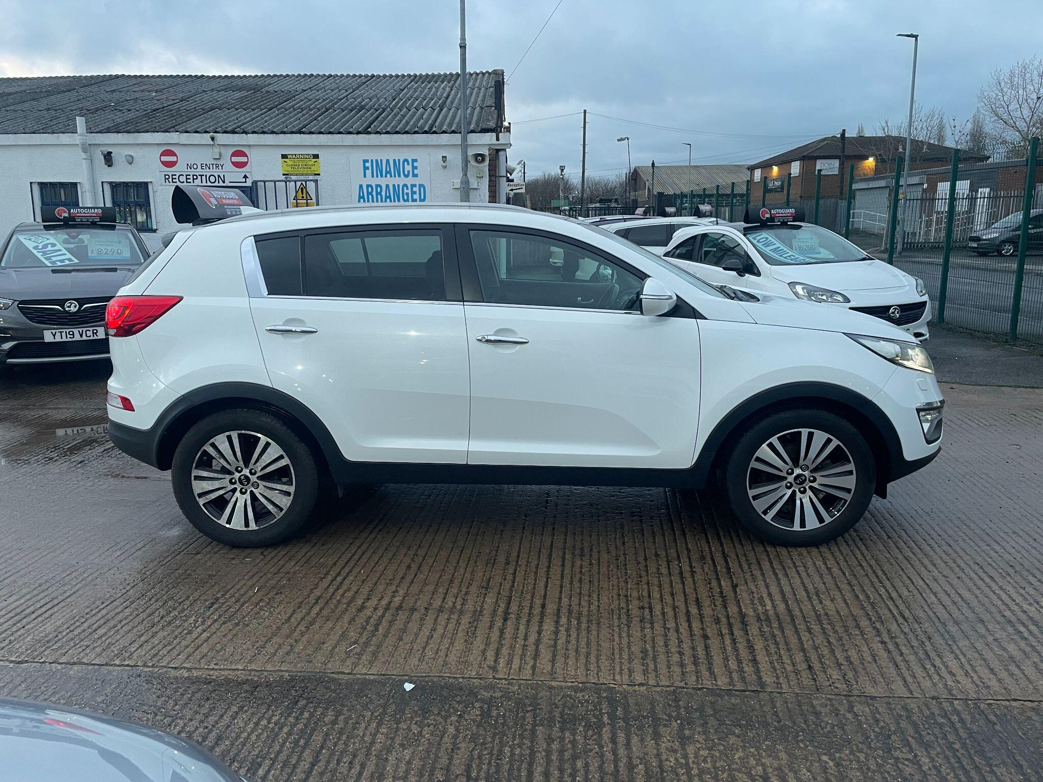 Kia Sportage 1.7 CRDi EcoDynamics 3 2WD Euro 5 (s/s) 5dr 5dr Manual 2014