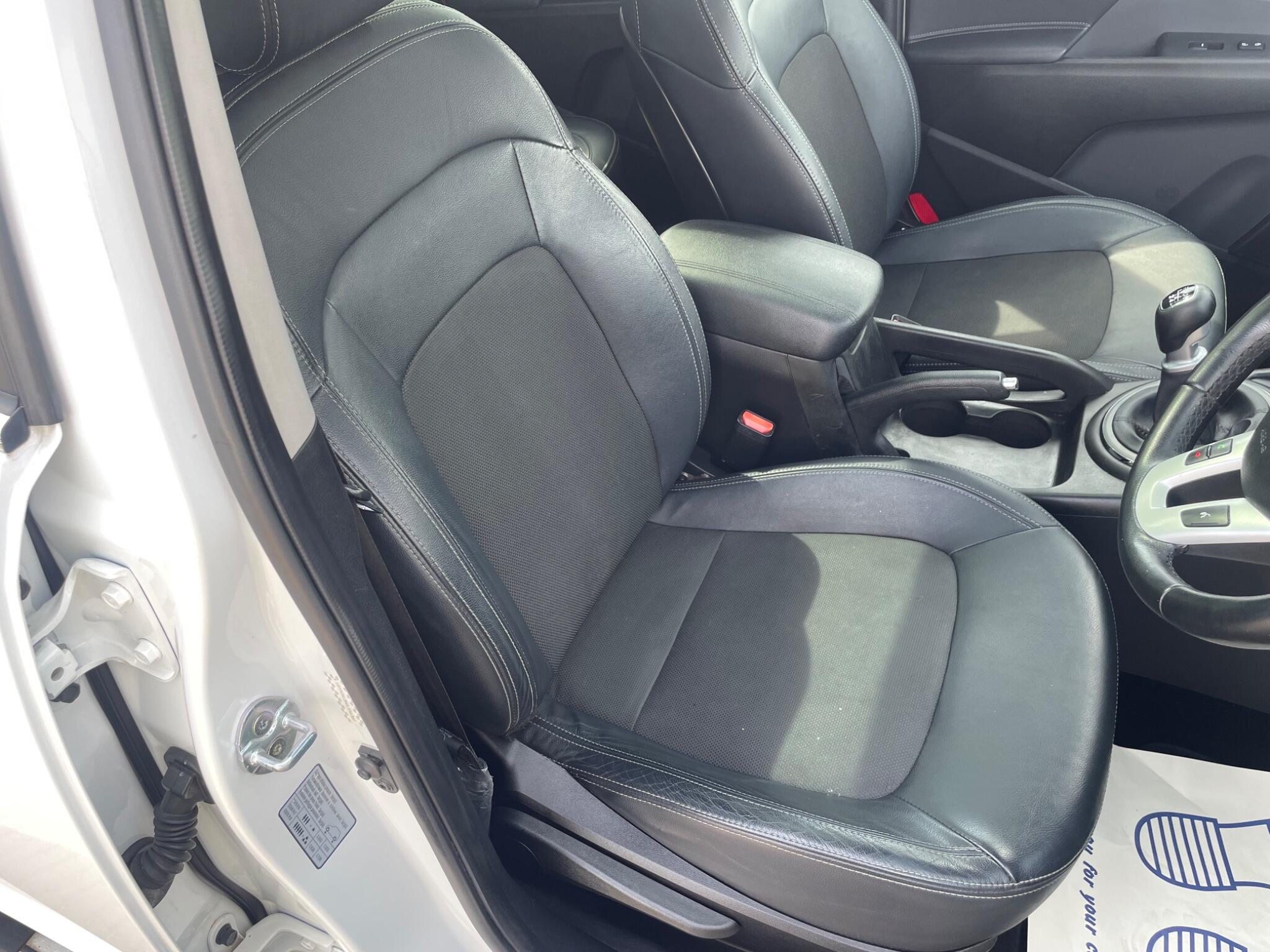 Kia Sportage 2.0 CRDi KX-2 AWD Euro 5 5dr 5dr Manual 2014