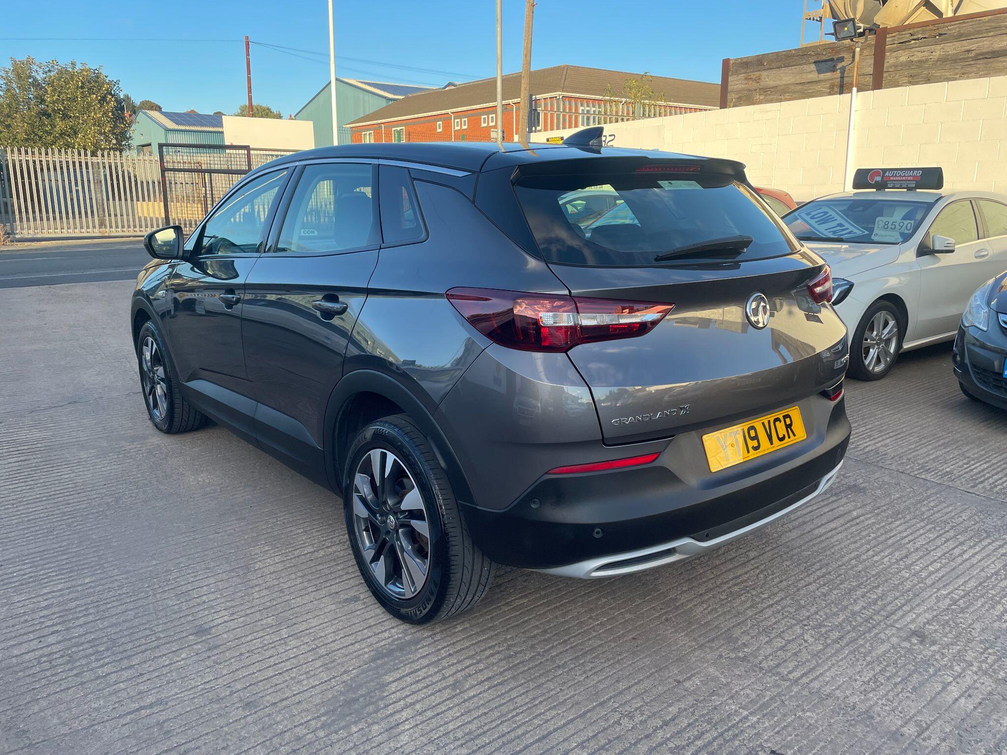 Vauxhall Grandland X 1.2 Turbo Sport Nav Euro 6 (s/s) 5dr 5dr Manual 2019