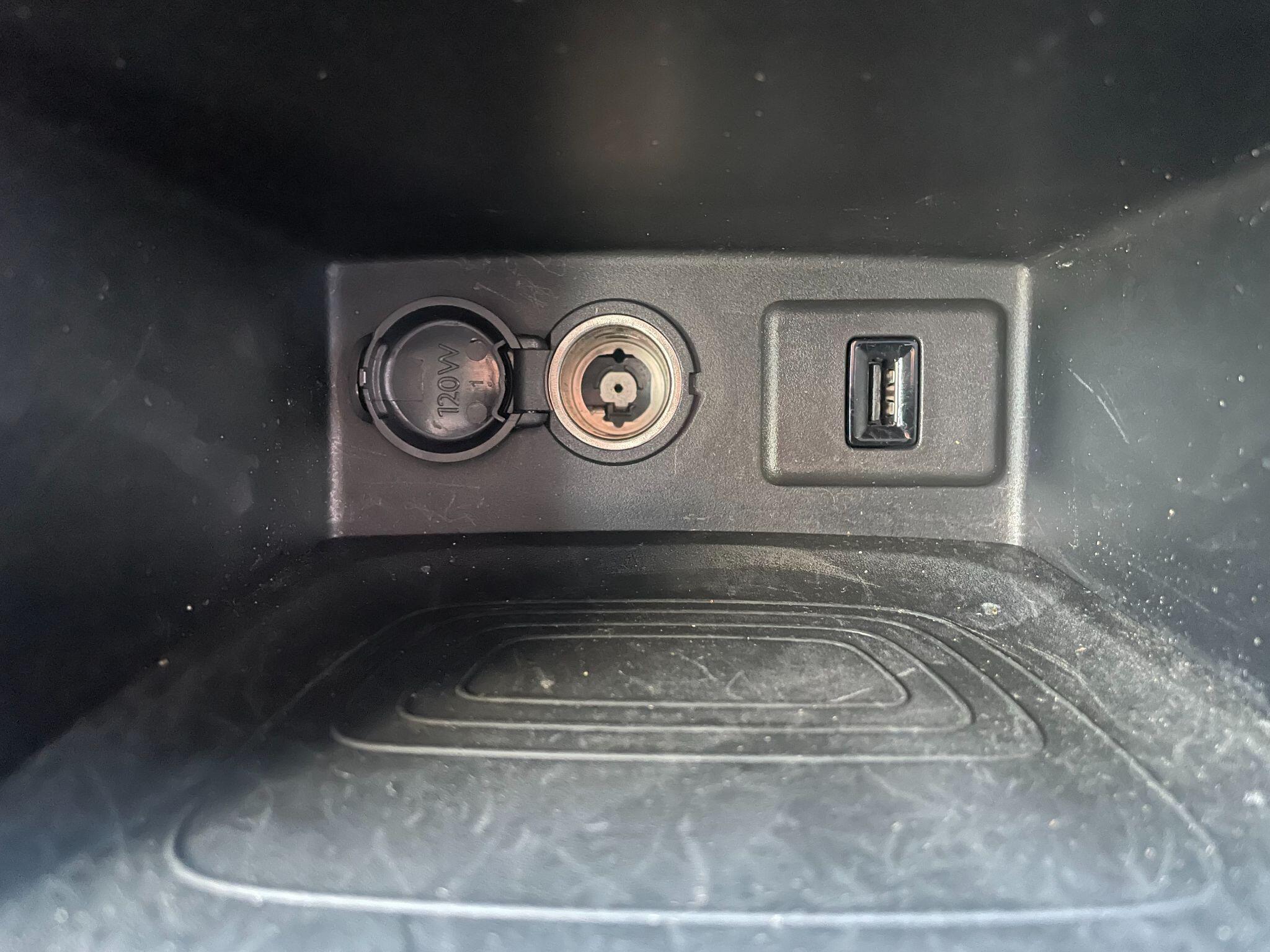 Vauxhall Grandland X 1.2 Turbo Sport Nav Euro 6 (s/s) 5dr 5dr Manual 2019