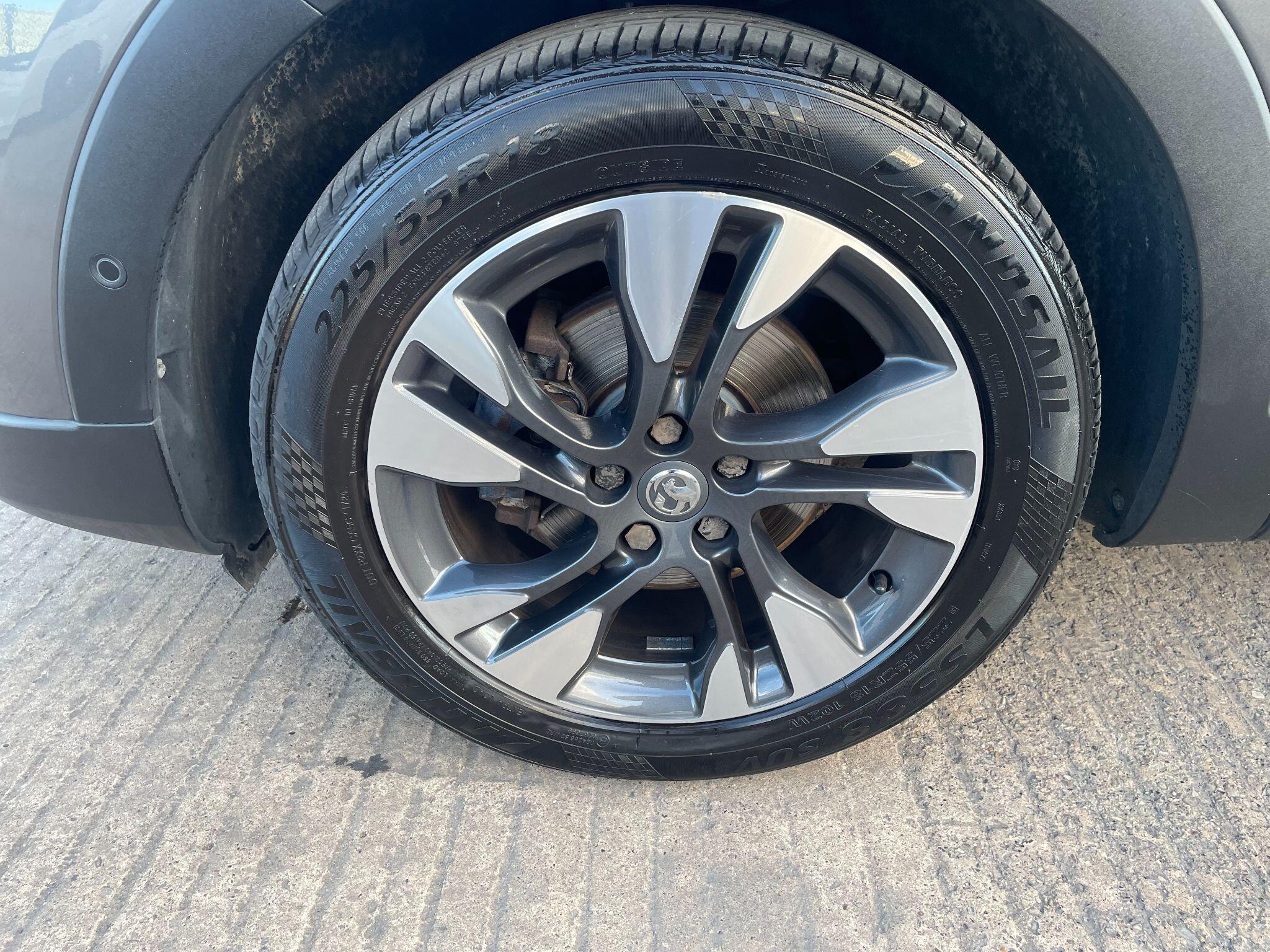 Vauxhall Grandland X 1.2 Turbo Sport Nav Euro 6 (s/s) 5dr 5dr Manual 2019