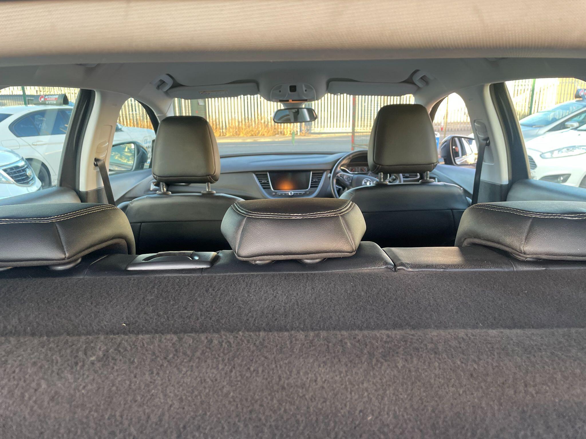 Vauxhall Grandland X 1.2 Turbo Sport Nav Euro 6 (s/s) 5dr 5dr Manual 2019