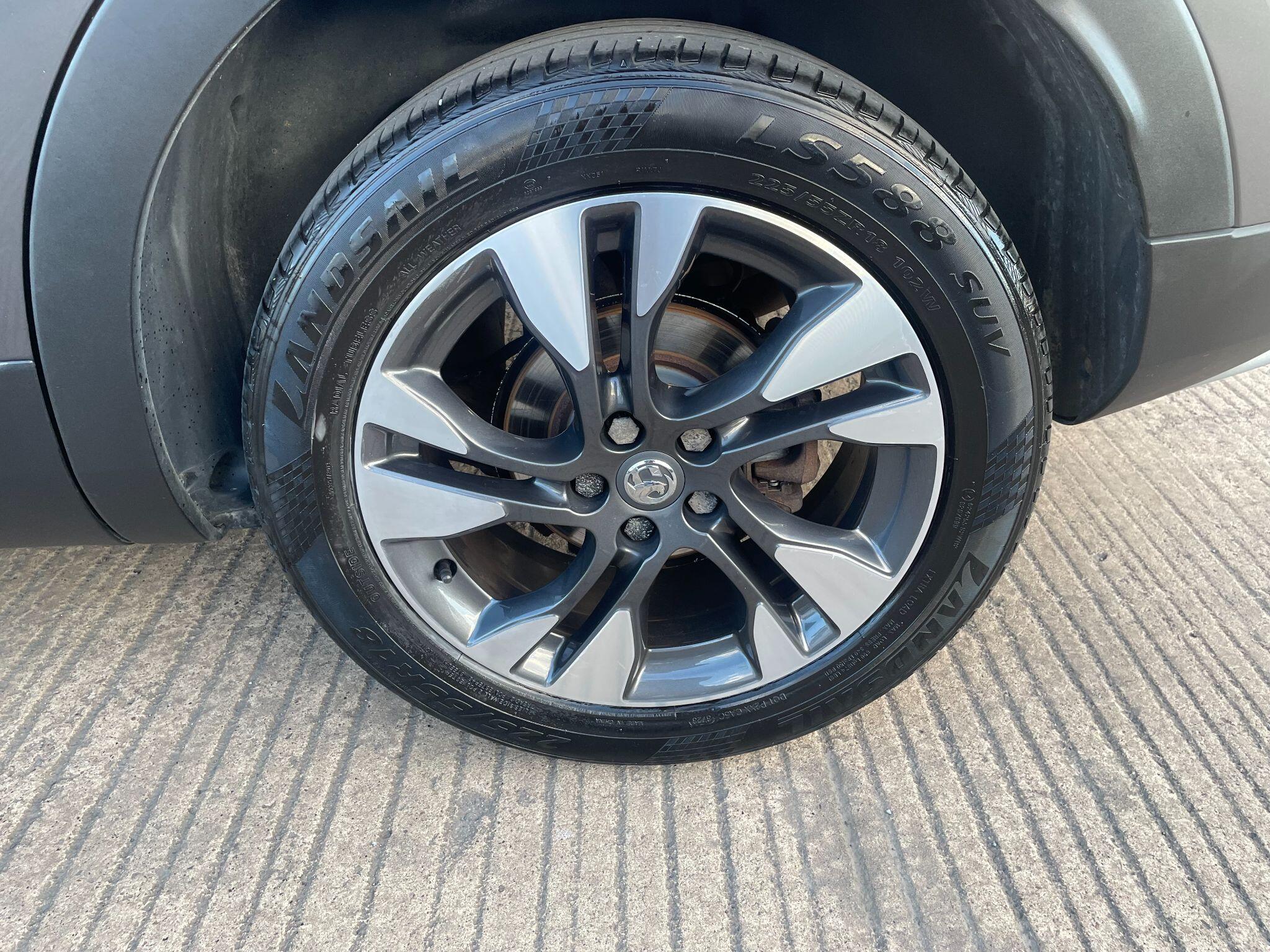 Vauxhall Grandland X 1.2 Turbo Sport Nav Euro 6 (s/s) 5dr 5dr Manual 2019