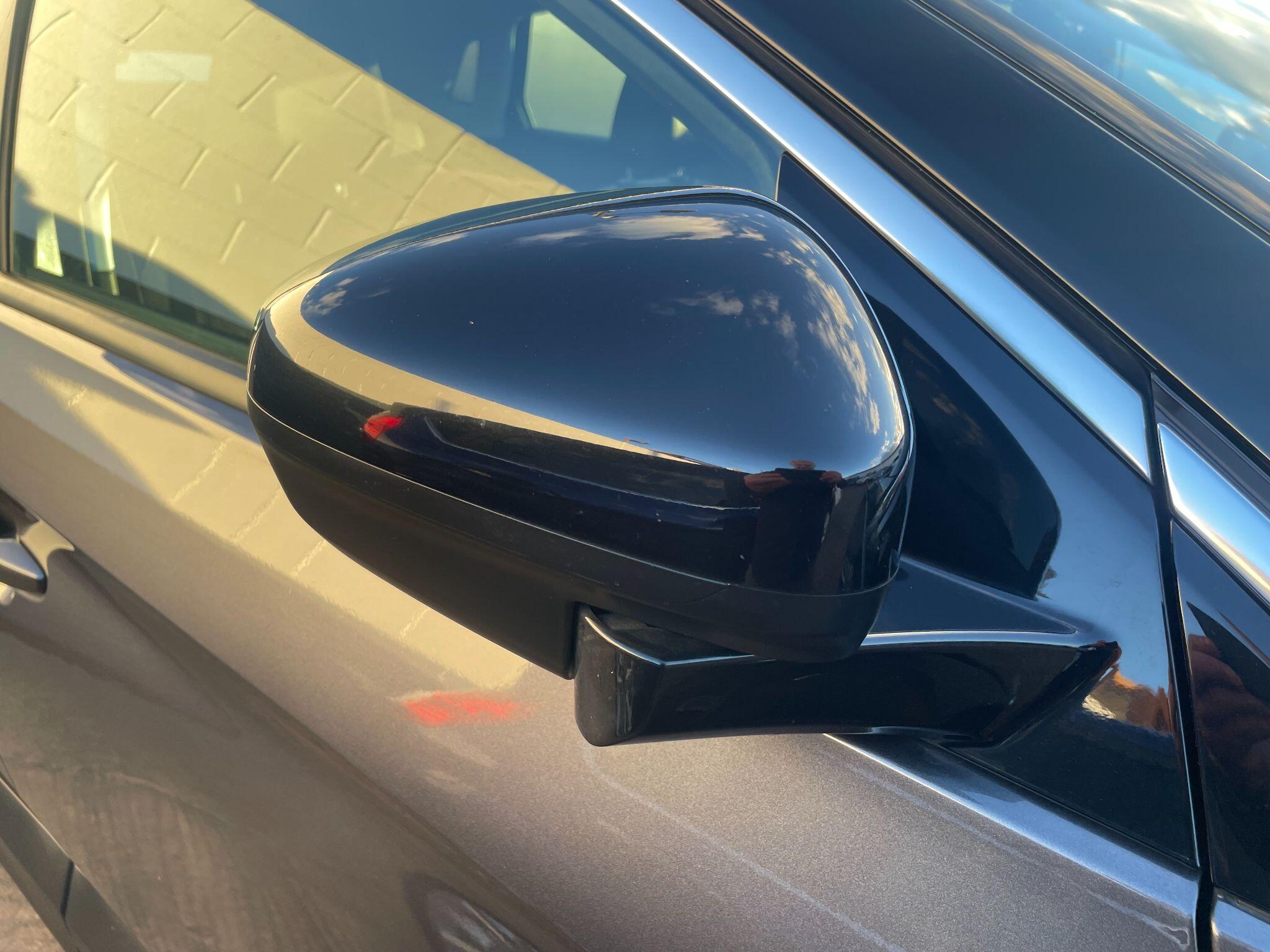 Vauxhall Grandland X 1.2 Turbo Sport Nav Euro 6 (s/s) 5dr 5dr Manual 2019