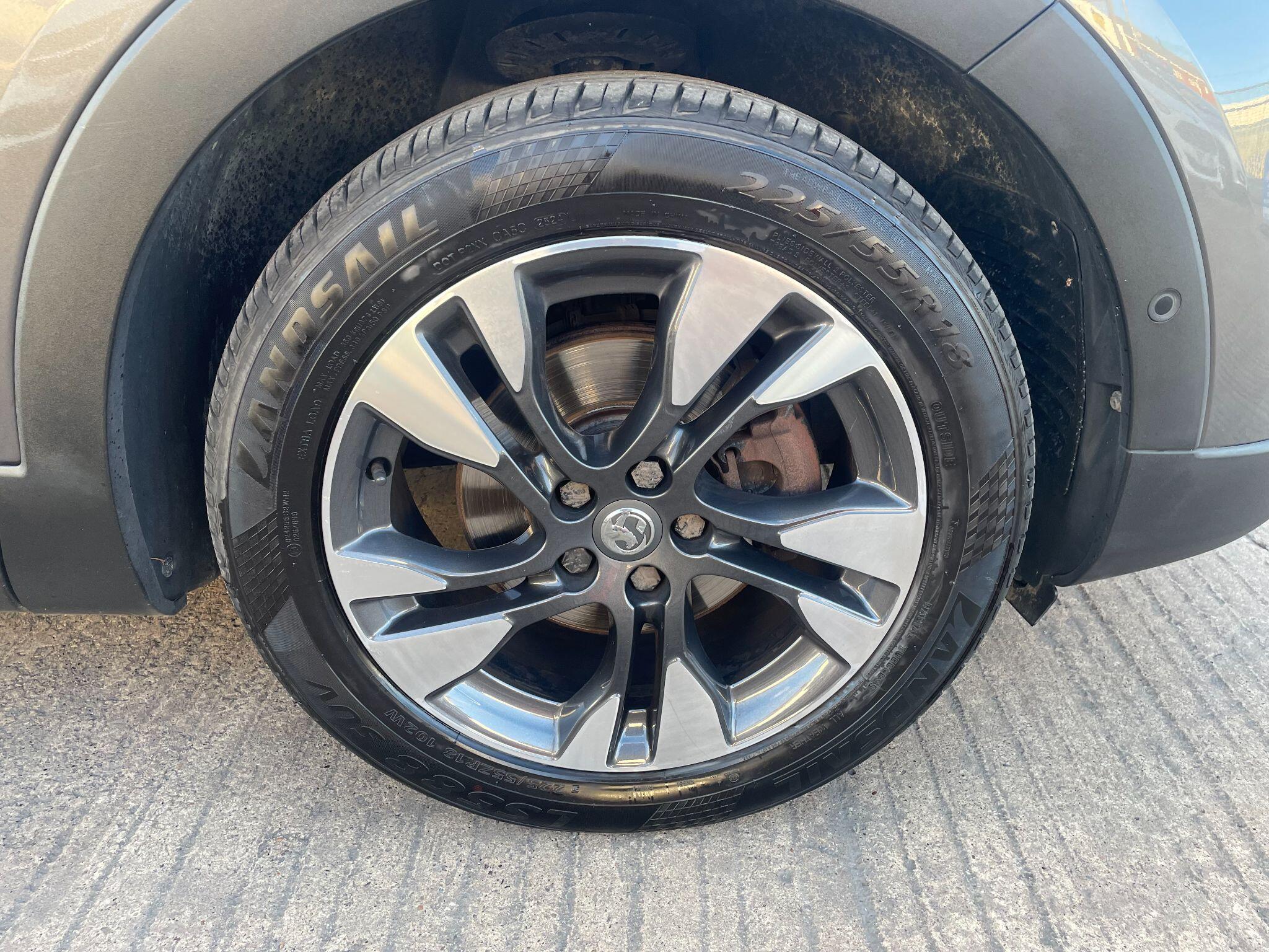 Vauxhall Grandland X 1.2 Turbo Sport Nav Euro 6 (s/s) 5dr 5dr Manual 2019