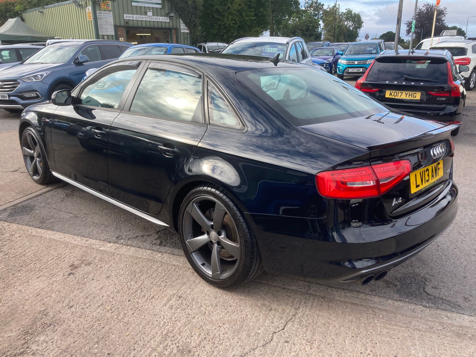 Audi A4 1.8 TFSI Black Edition Saloon 4dr Petrol Manual Euro 5 (s/s) (120 ps) 4dr Manual 2013