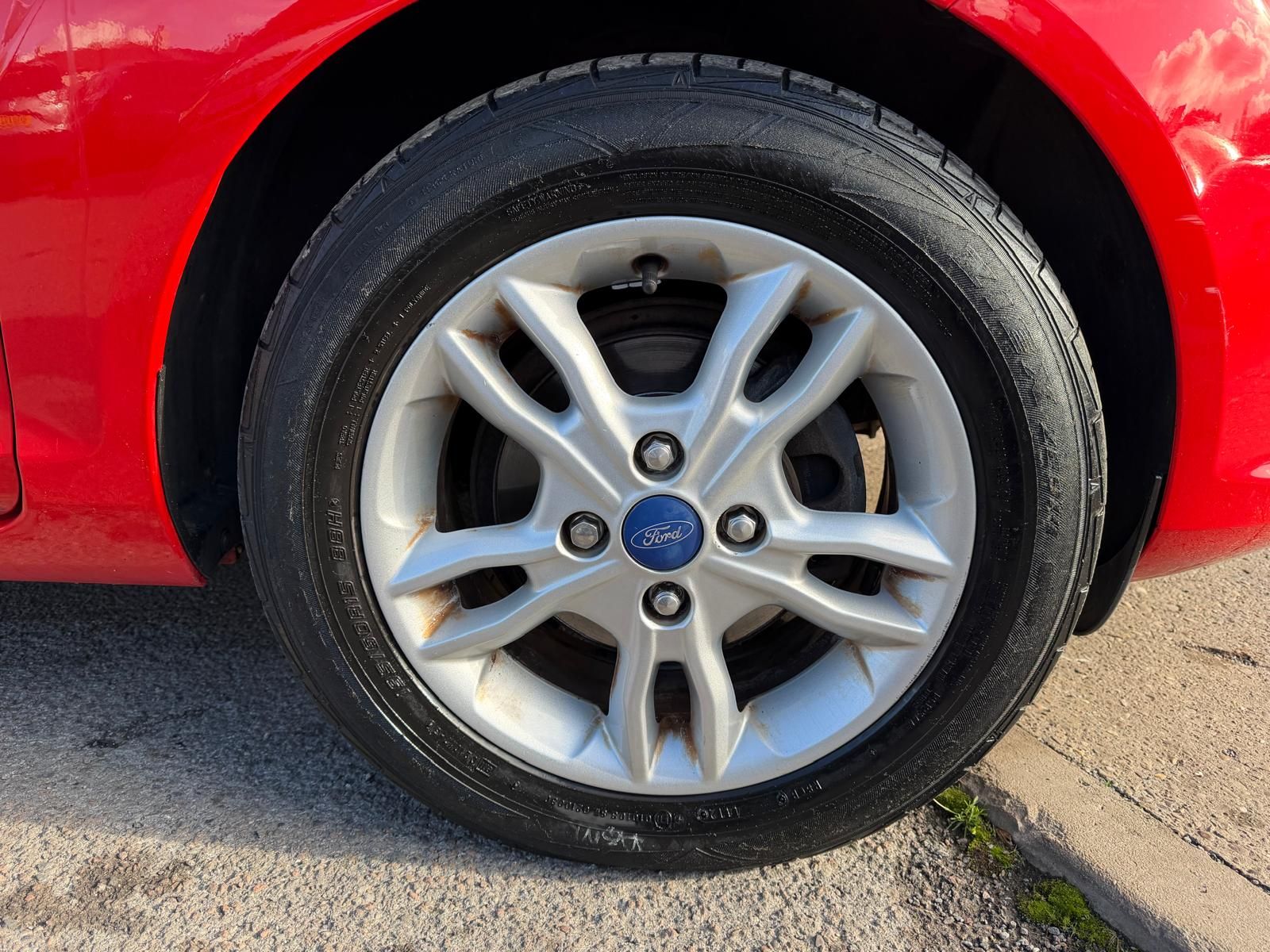 Ford Fiesta 1.25 Zetec Hatchback 3dr Petrol Manual Euro 6 (82 ps) 3dr Manual 2015