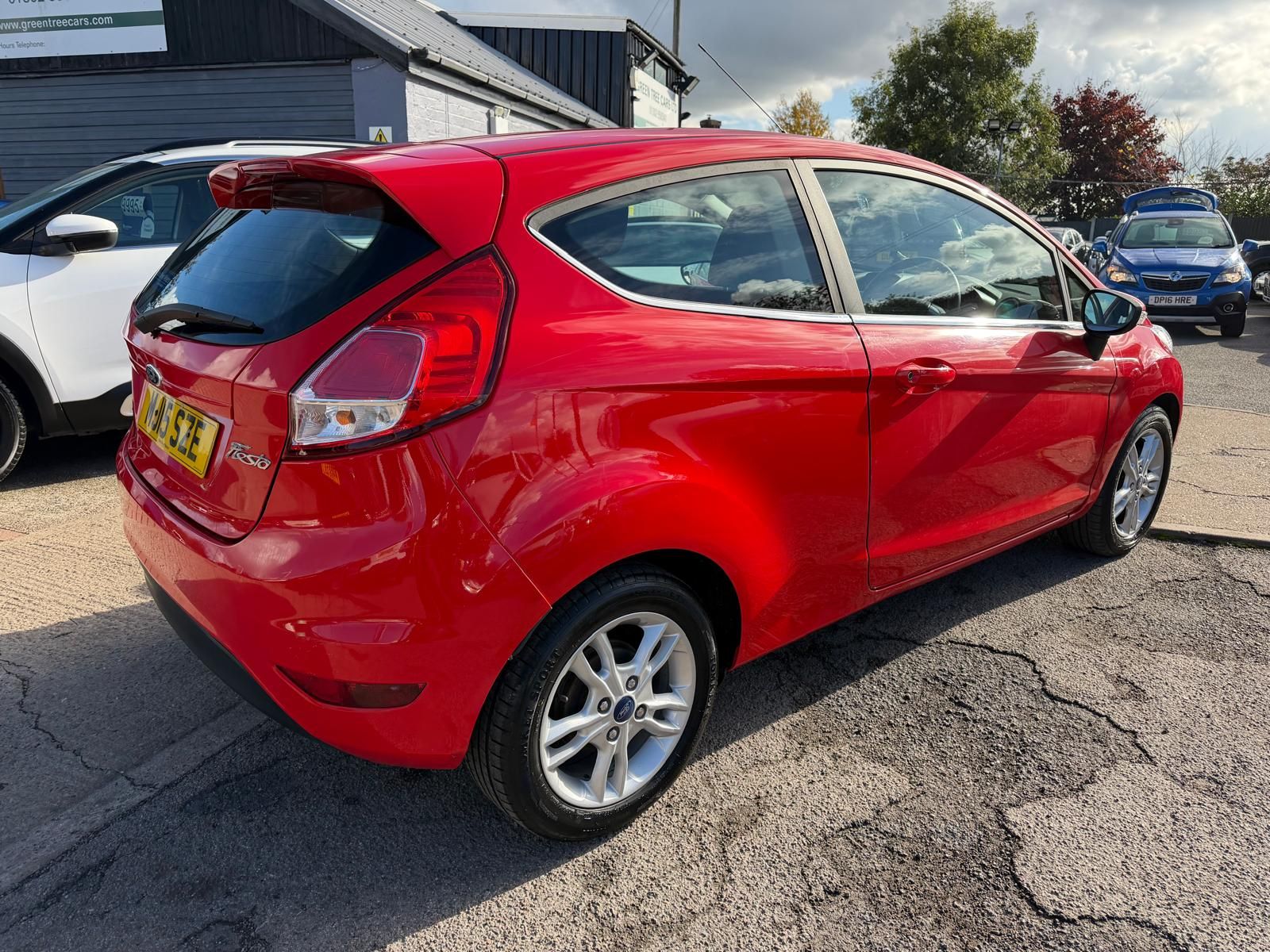 Ford Fiesta 1.25 Zetec Hatchback 3dr Petrol Manual Euro 6 (82 ps) 3dr Manual 2015