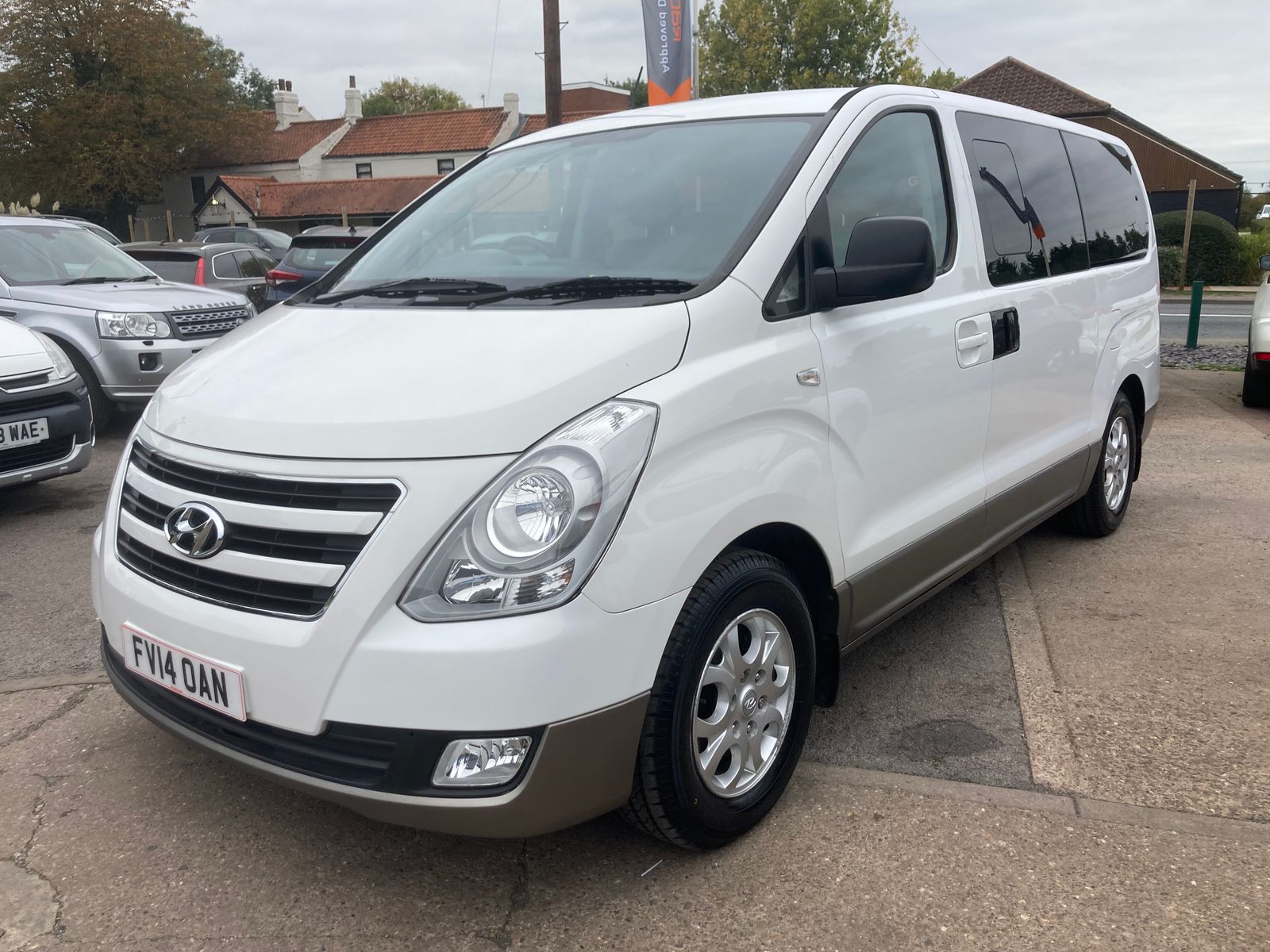 Hyundai I800 2.5 CRDi Style MPV 5dr Diesel Manual Euro 5 (136 ps) 5dr Manual 2014