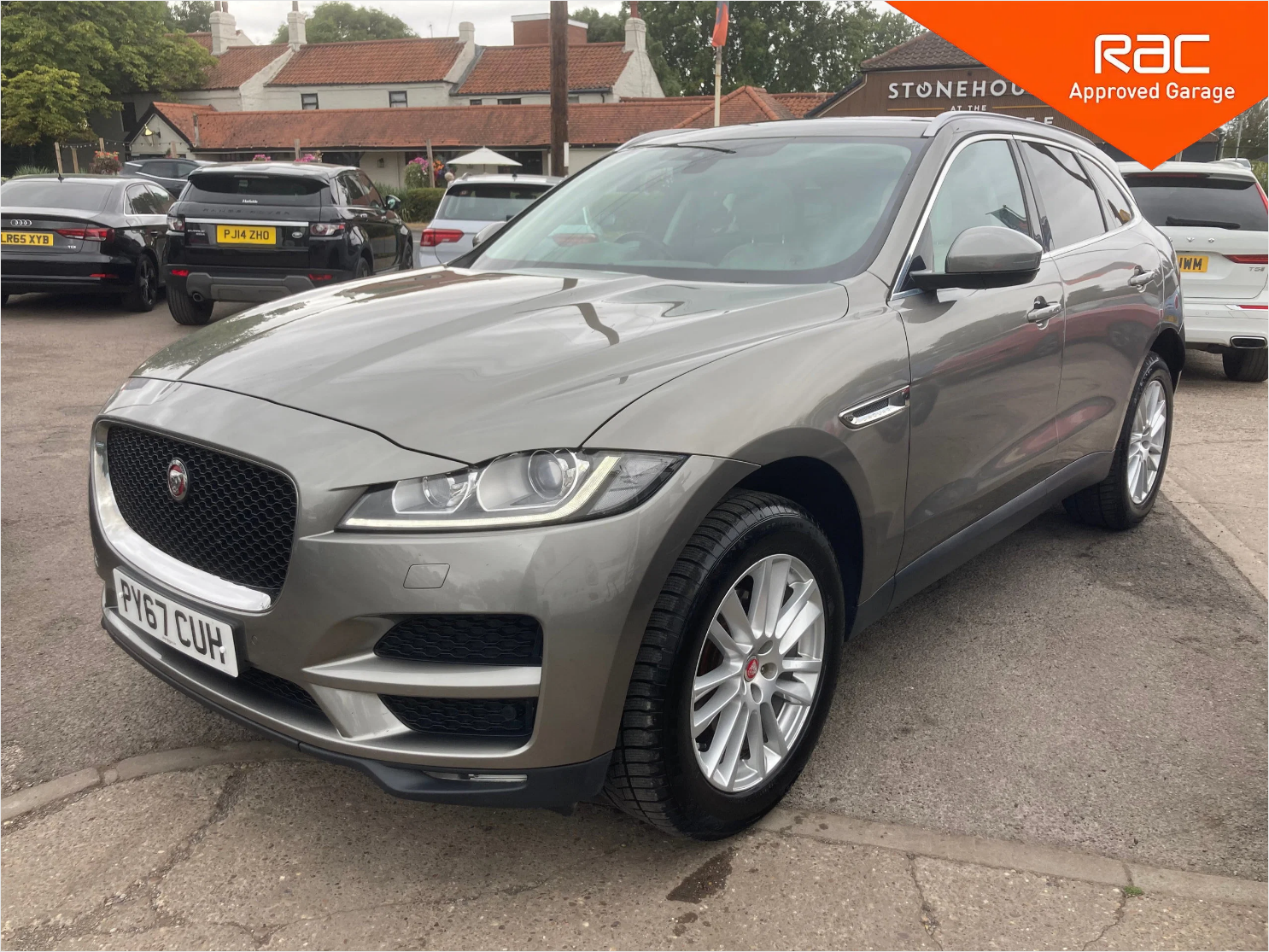 Jaguar F-Pace