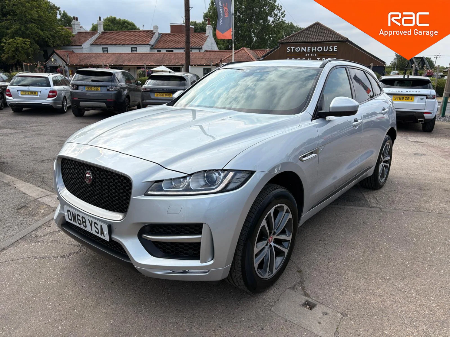 Jaguar F-Pace