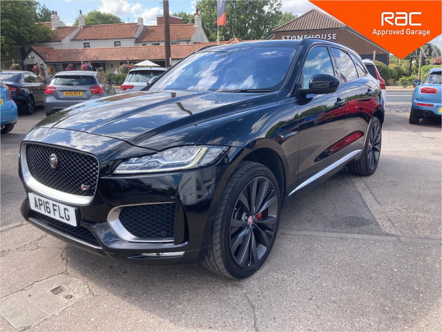 Black 2016 Jaguar F-PACE Estate All-wheel drive Automatic
