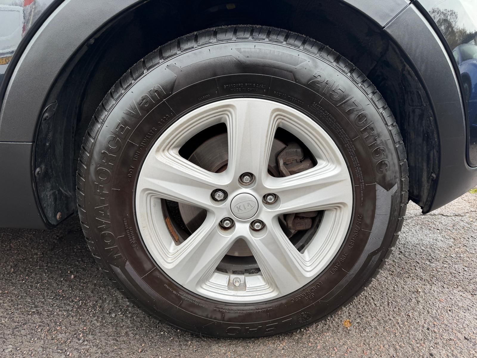 Kia Sportage 1.7 CRDi EcoDynamics 1 SUV 5dr Diesel Manual 2WD Euro 6 (s/s) (114 bhp) 5dr Manual 2015