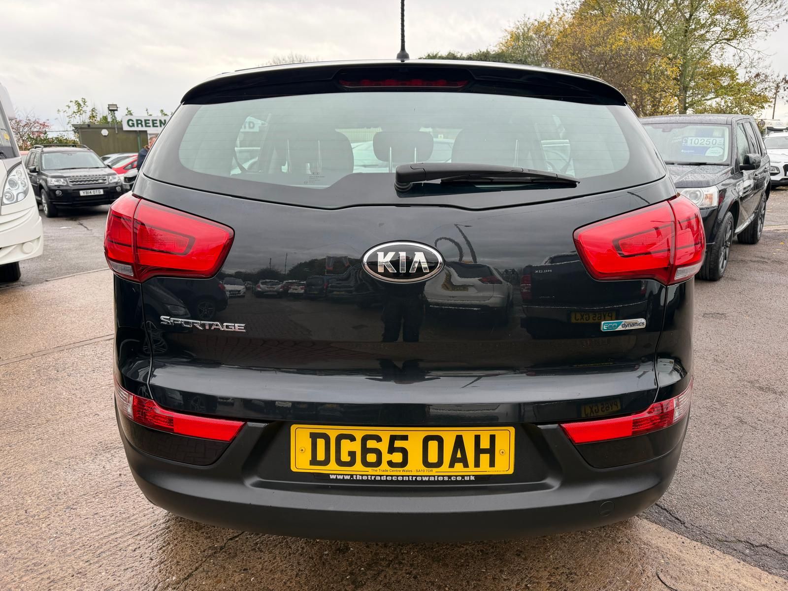 Kia Sportage 1.7 CRDi EcoDynamics 1 SUV 5dr Diesel Manual 2WD Euro 6 (s/s) (114 bhp) 5dr Manual 2015