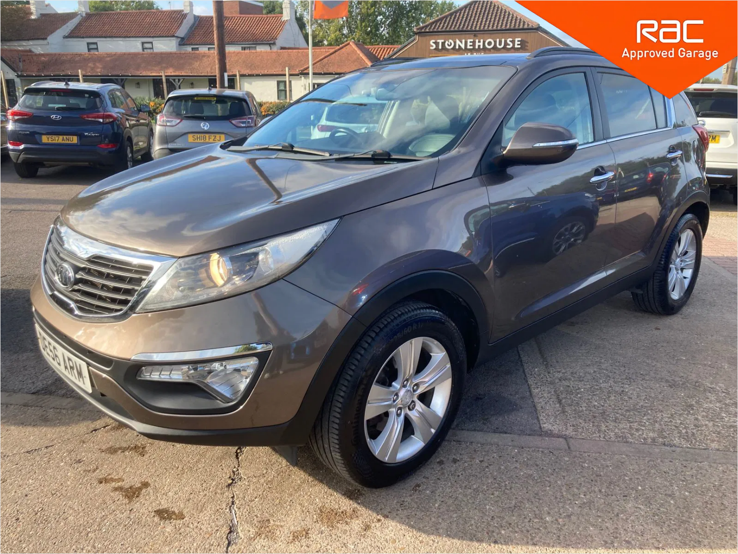 Kia Sportage 1.7 CRDi EcoDynamics 2 SUV 5dr Diesel Manual 2WD Euro 5 (s/s) (114 bhp) 5dr Manual 2012