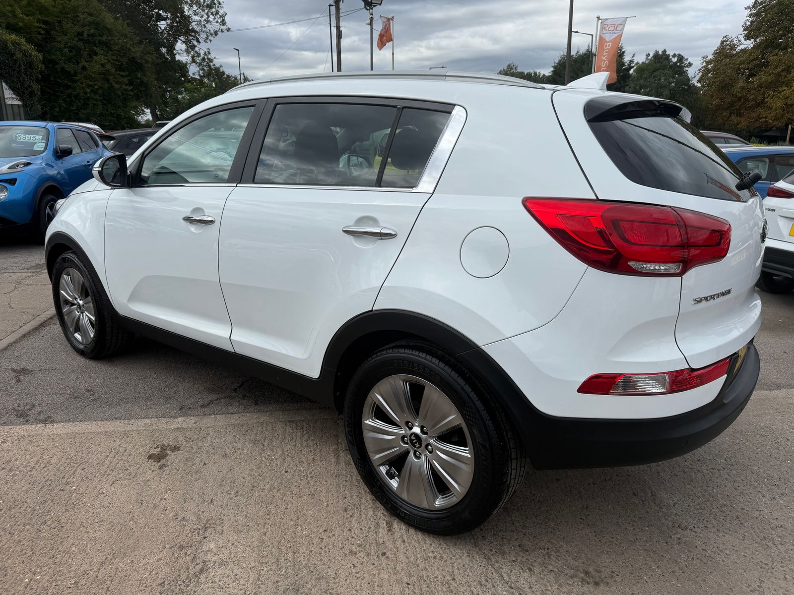 Kia Sportage 1.7 CRDi EcoDynamics 3 SUV 5dr Diesel Manual 2WD Euro 6 (s/s) (114 bhp) 5dr Manual 2015