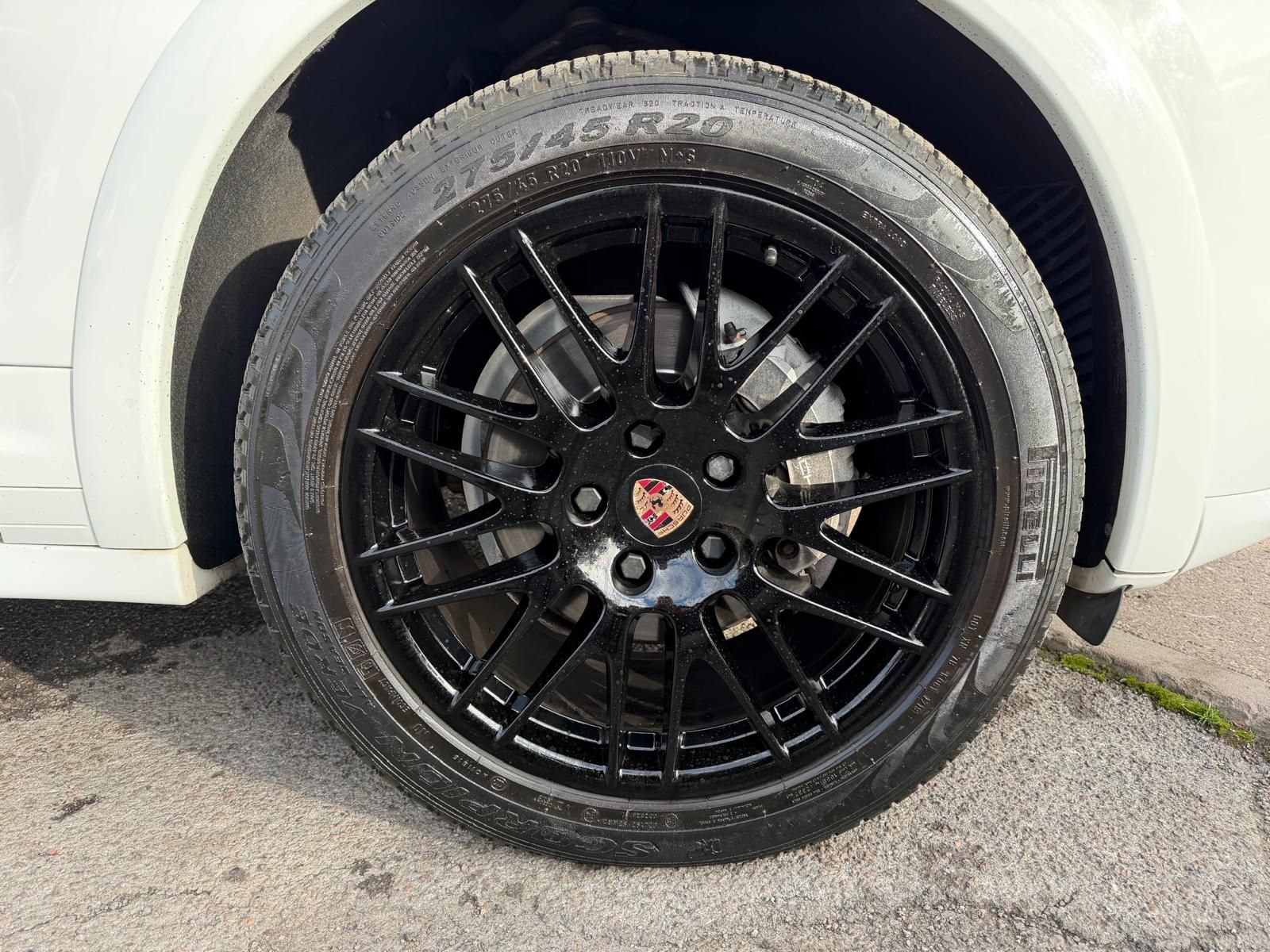 Porsche Cayenne 3.0 TD V6 SUV 5dr Diesel Tiptronic 4WD Euro 5 (s/s) (240 ps) 5dr Automatic 2012