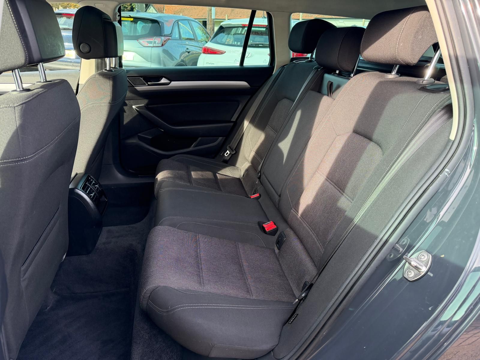 Volkswagen Passat 2.0 TDI SE Business Estate 5dr Diesel Manual Euro 6 (s/s) (150 ps) 5dr Manual 2017