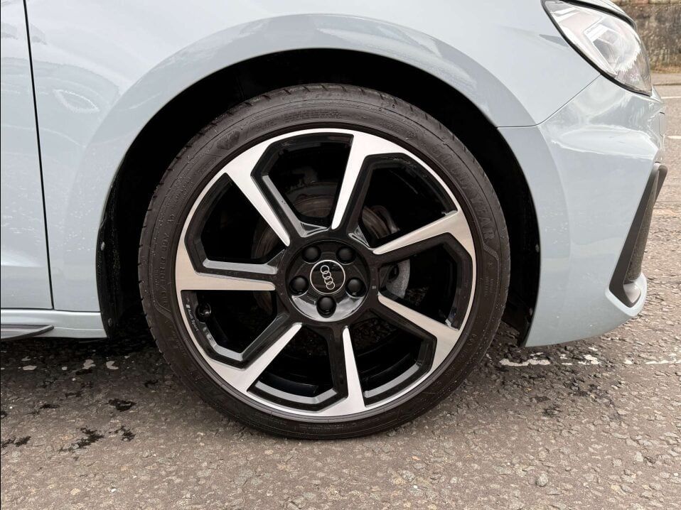 Audi A1 1.0L Sportback 25 TFSI Black Edition Hatchback 5dr Petrol Manual Euro 6 (94 bhp) 5dr Manual 2025