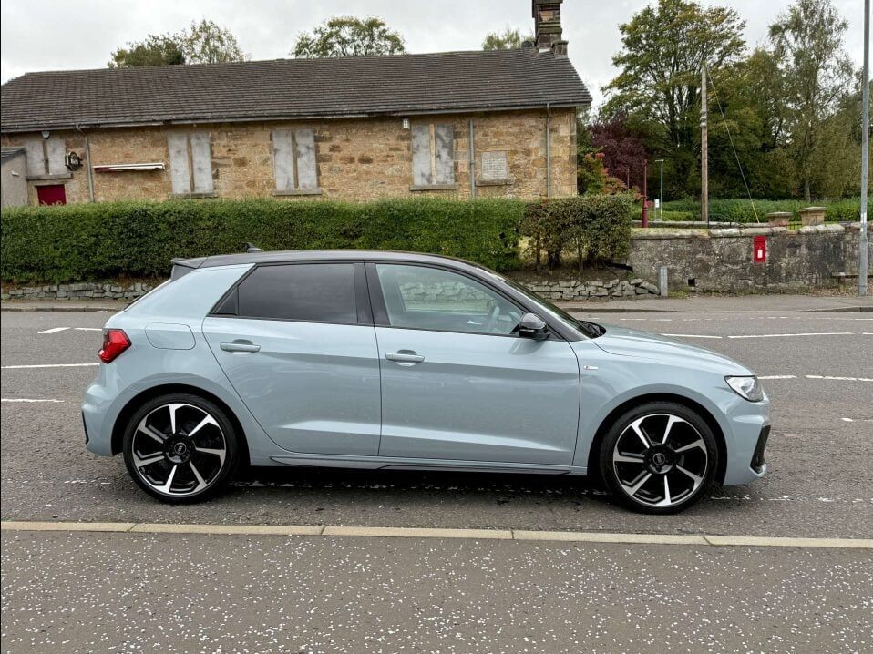 Audi A1 1.0L Sportback 25 TFSI Black Edition Hatchback 5dr Petrol Manual Euro 6 (94 bhp) 5dr Manual 2025
